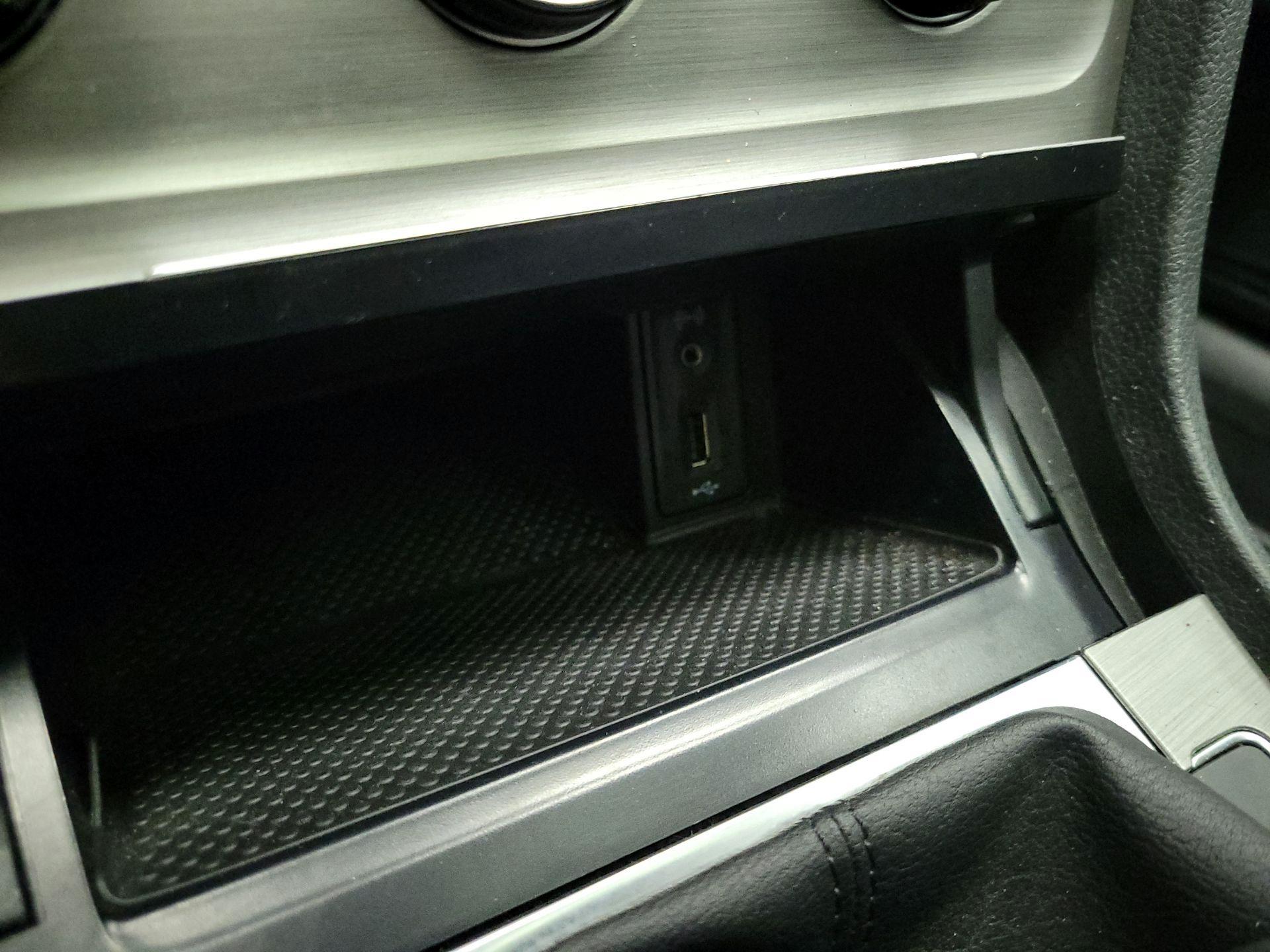 Thumbnail: 2017 Volkswagen Golf - 18