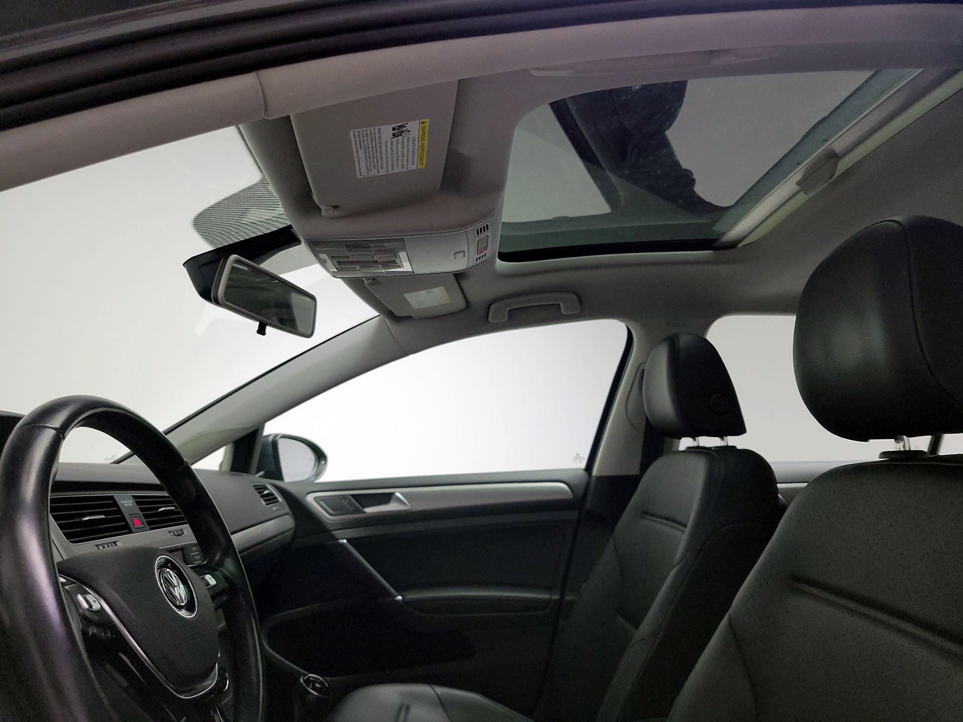 Thumbnail: 2017 Volkswagen Golf - 19