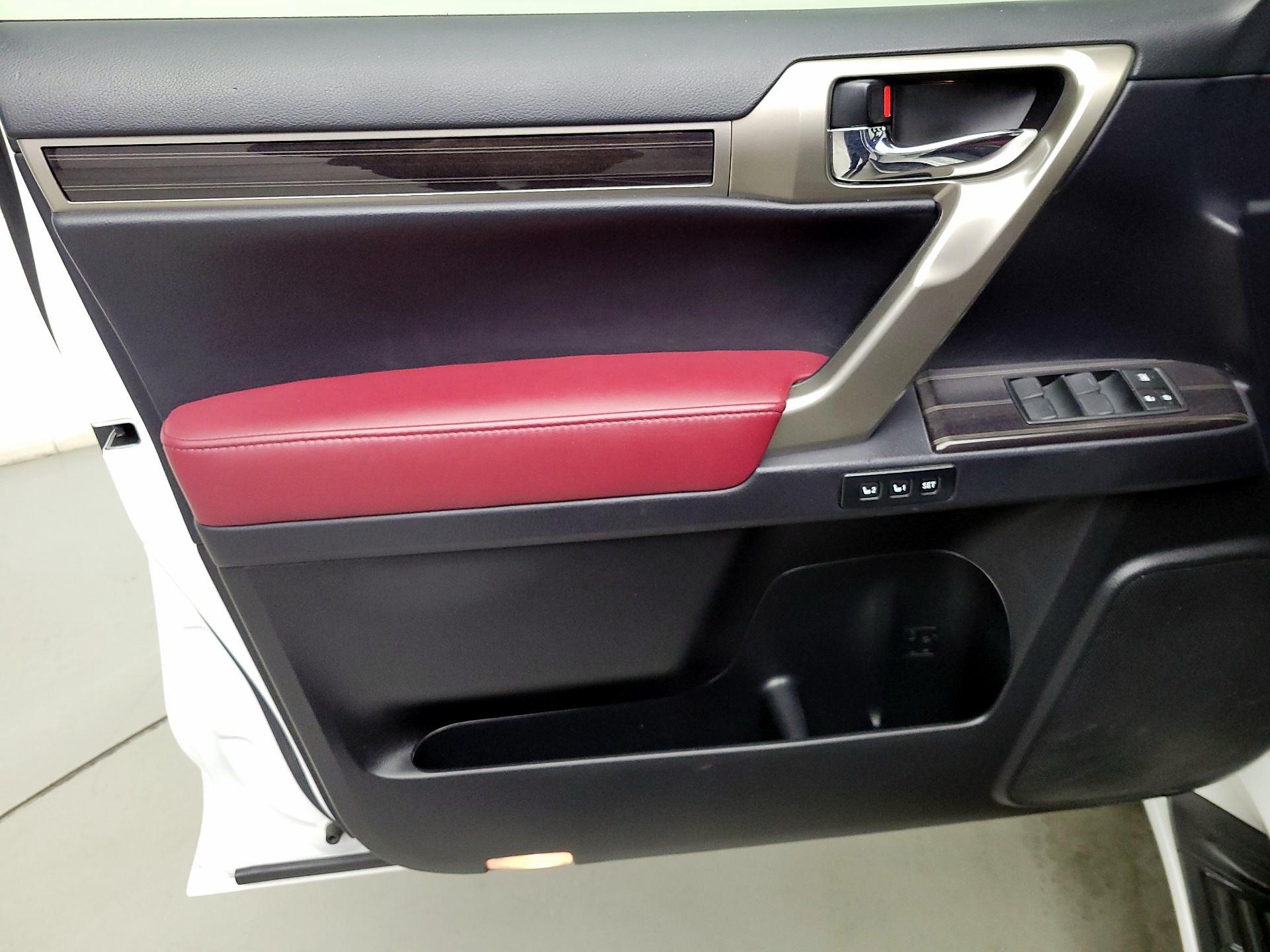 Thumbnail: 2020 Lexus GX - 12