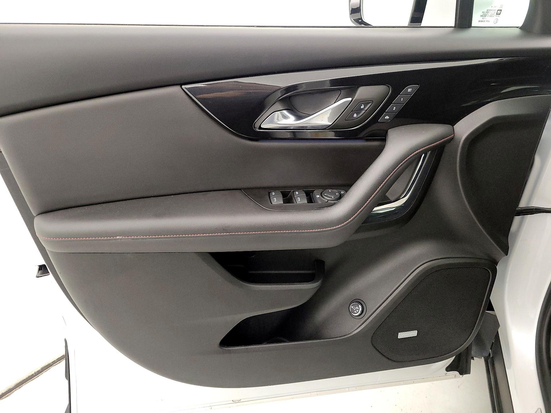 Thumbnail: 2023 Chevrolet Blazer - 12