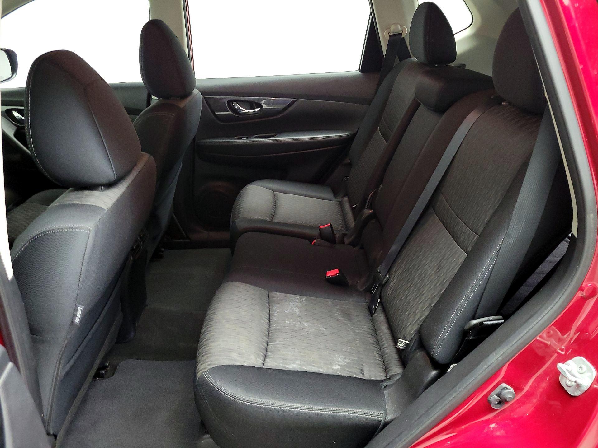 Thumbnail: 2017 Nissan Rogue - 19