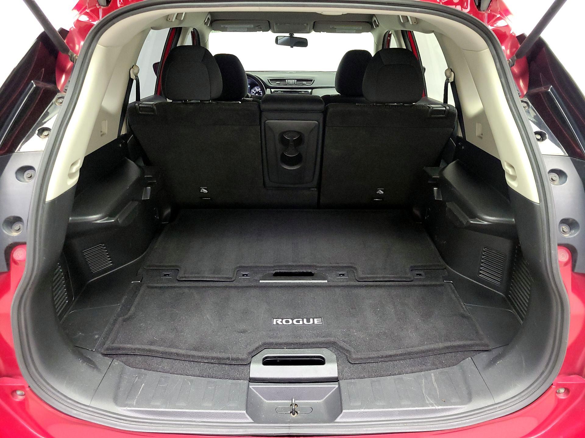 Thumbnail: 2017 Nissan Rogue - 20