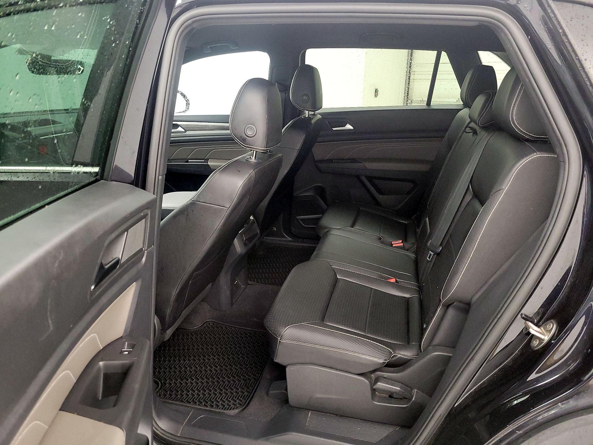 Thumbnail: 2023 Volkswagen Atlas - 17