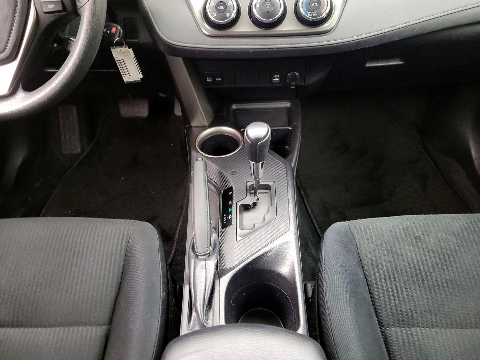 Thumbnail: 2015 Toyota RAV4 - 17