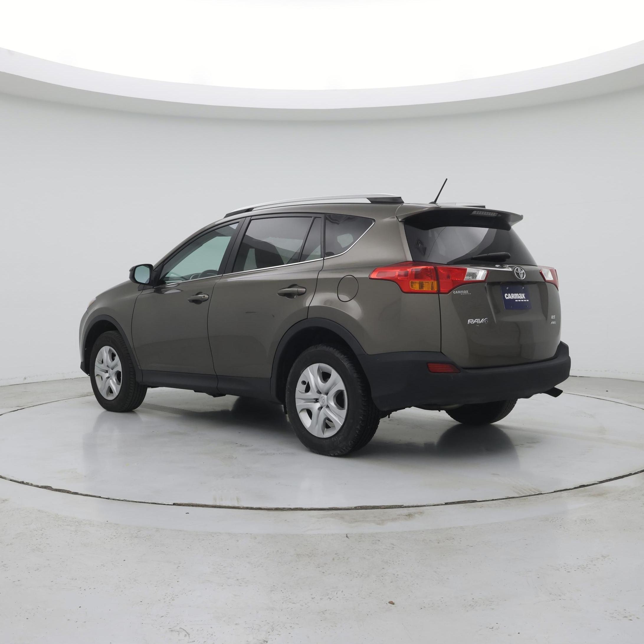 Thumbnail: 2015 Toyota RAV4 - 2