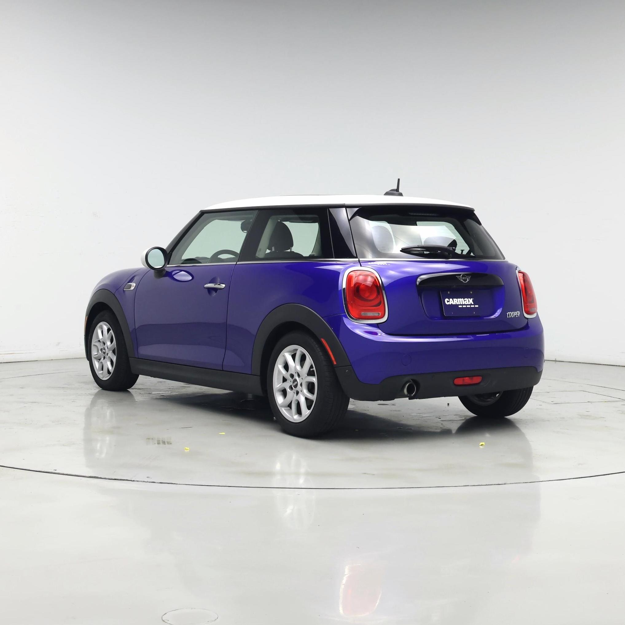 Thumbnail: 2019 MINI Cooper Hardtop - 2