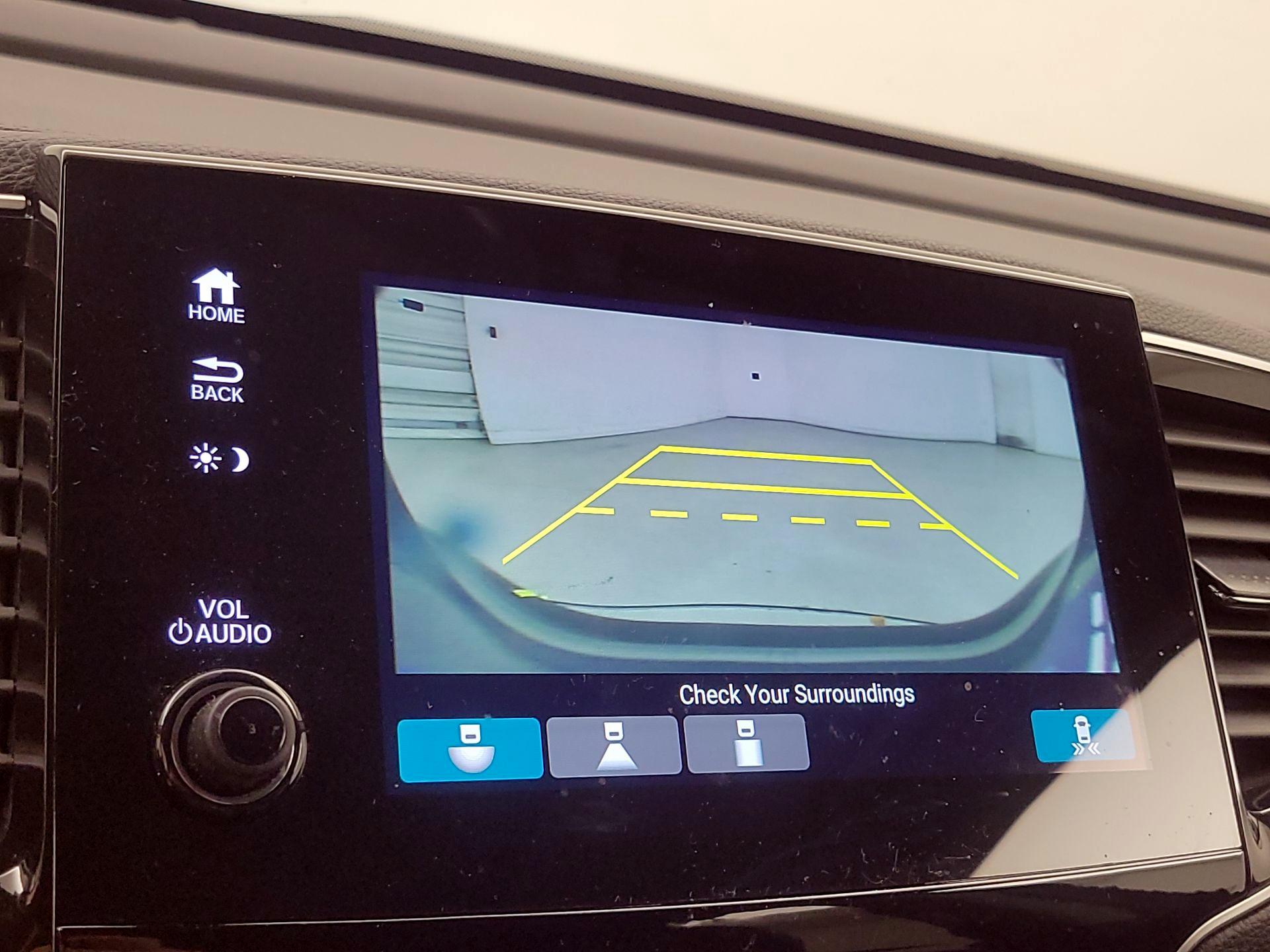 Thumbnail: 2020 Honda Pilot - 14