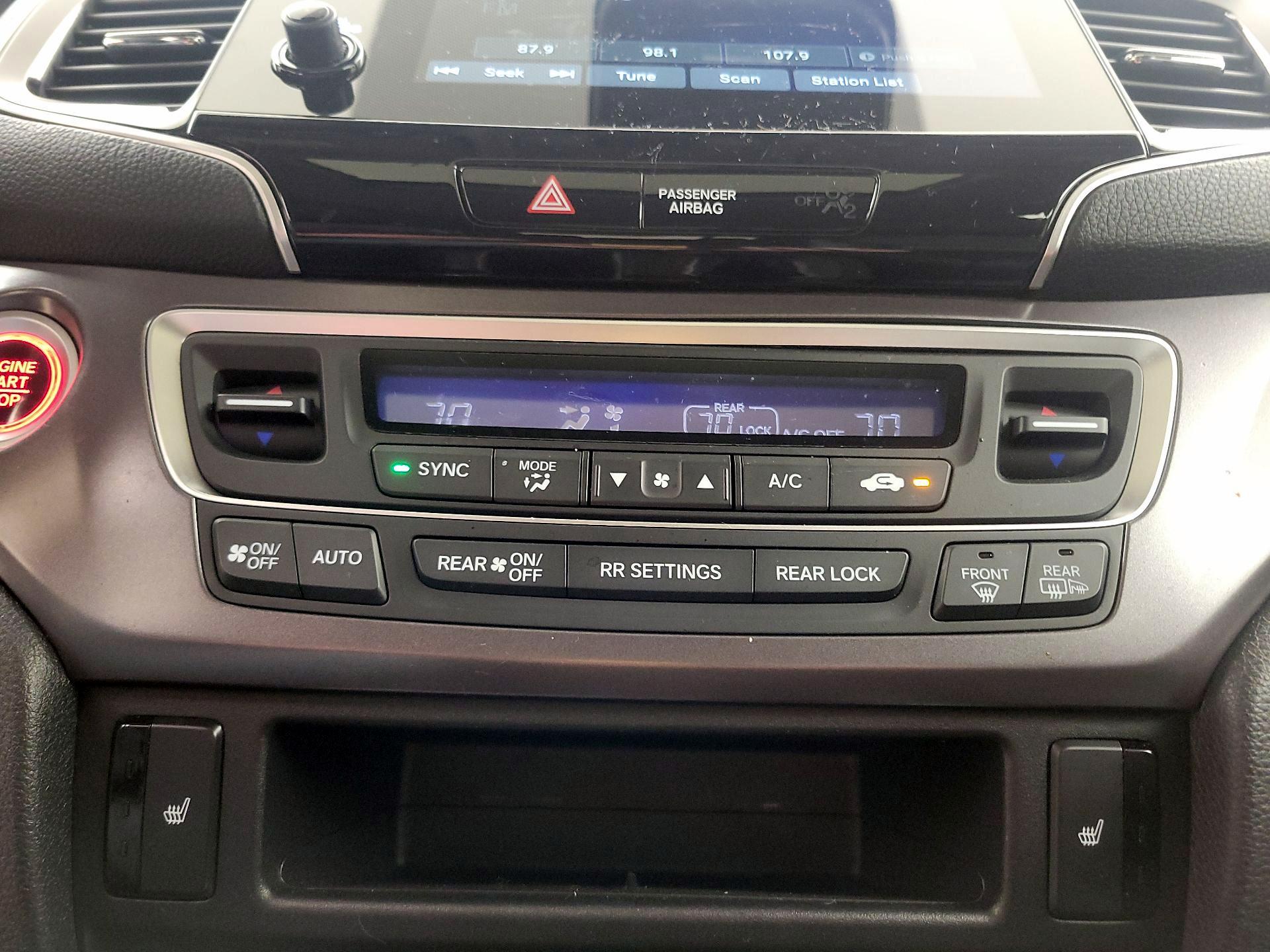 Thumbnail: 2020 Honda Pilot - 16