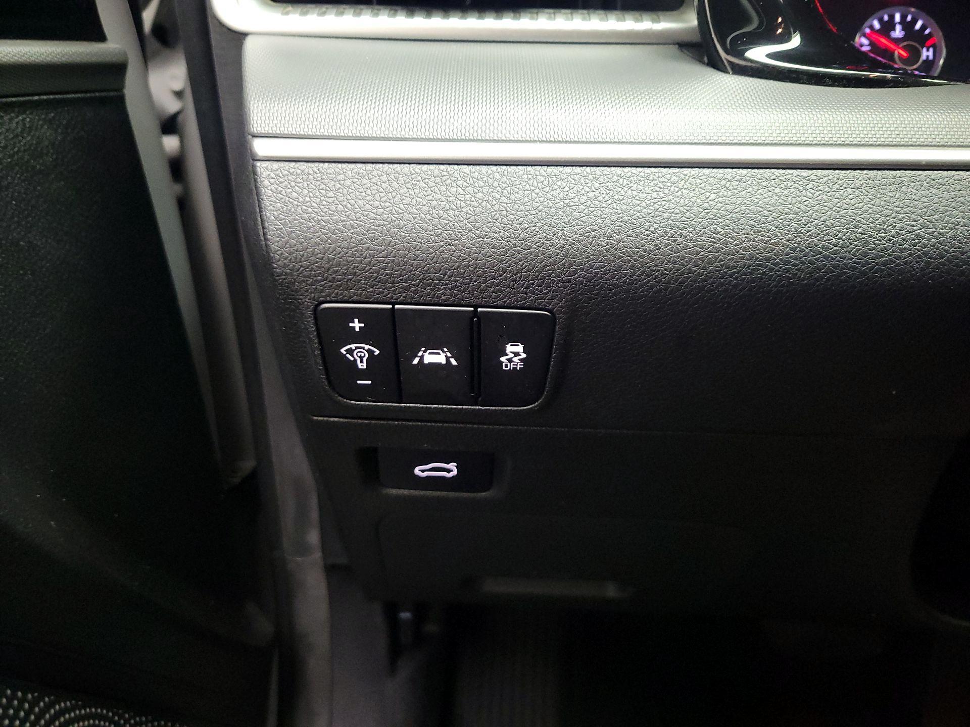 Thumbnail: 2022 Kia K5 - 13