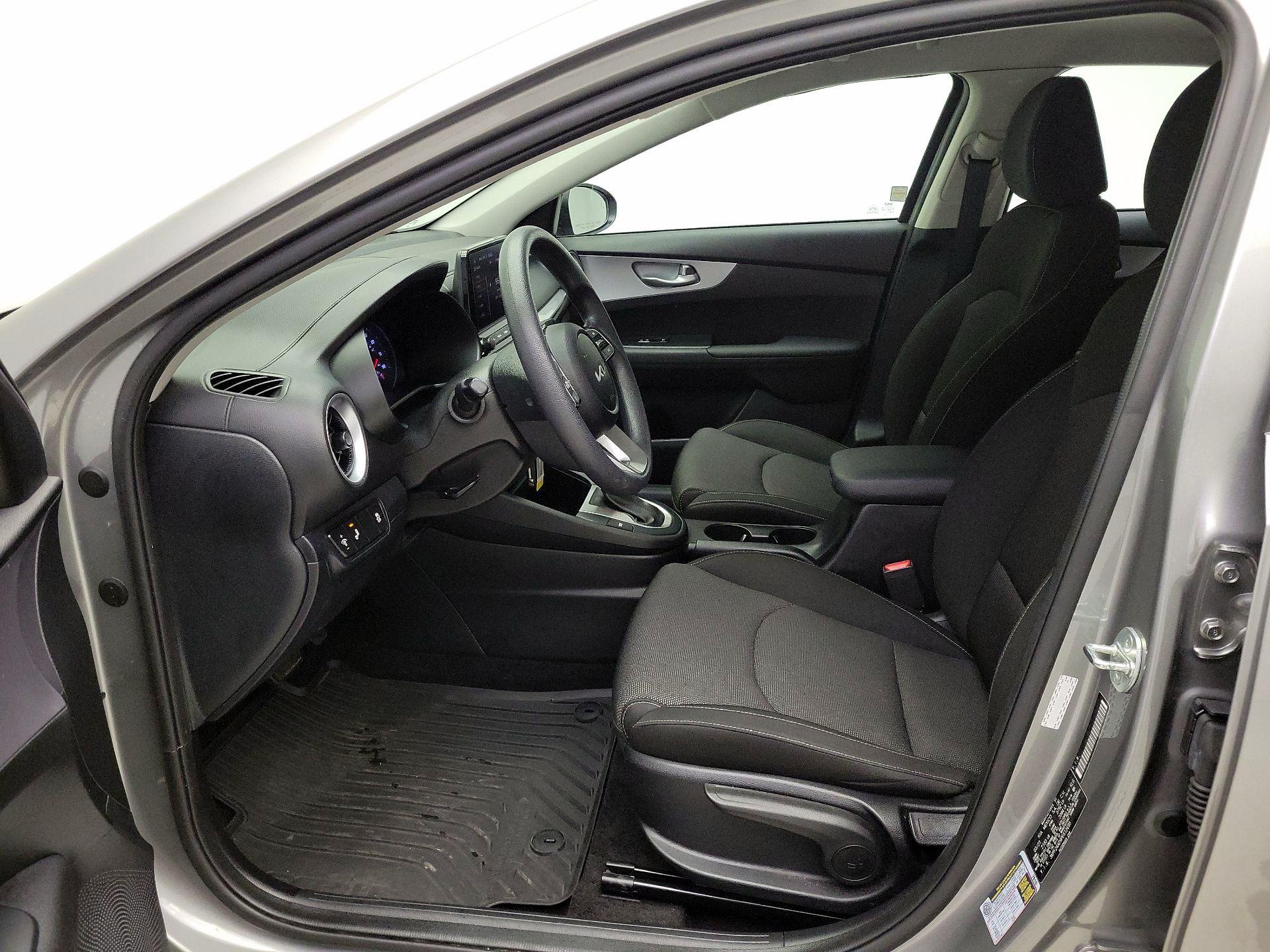 Thumbnail: 2023 Kia Forte - 11