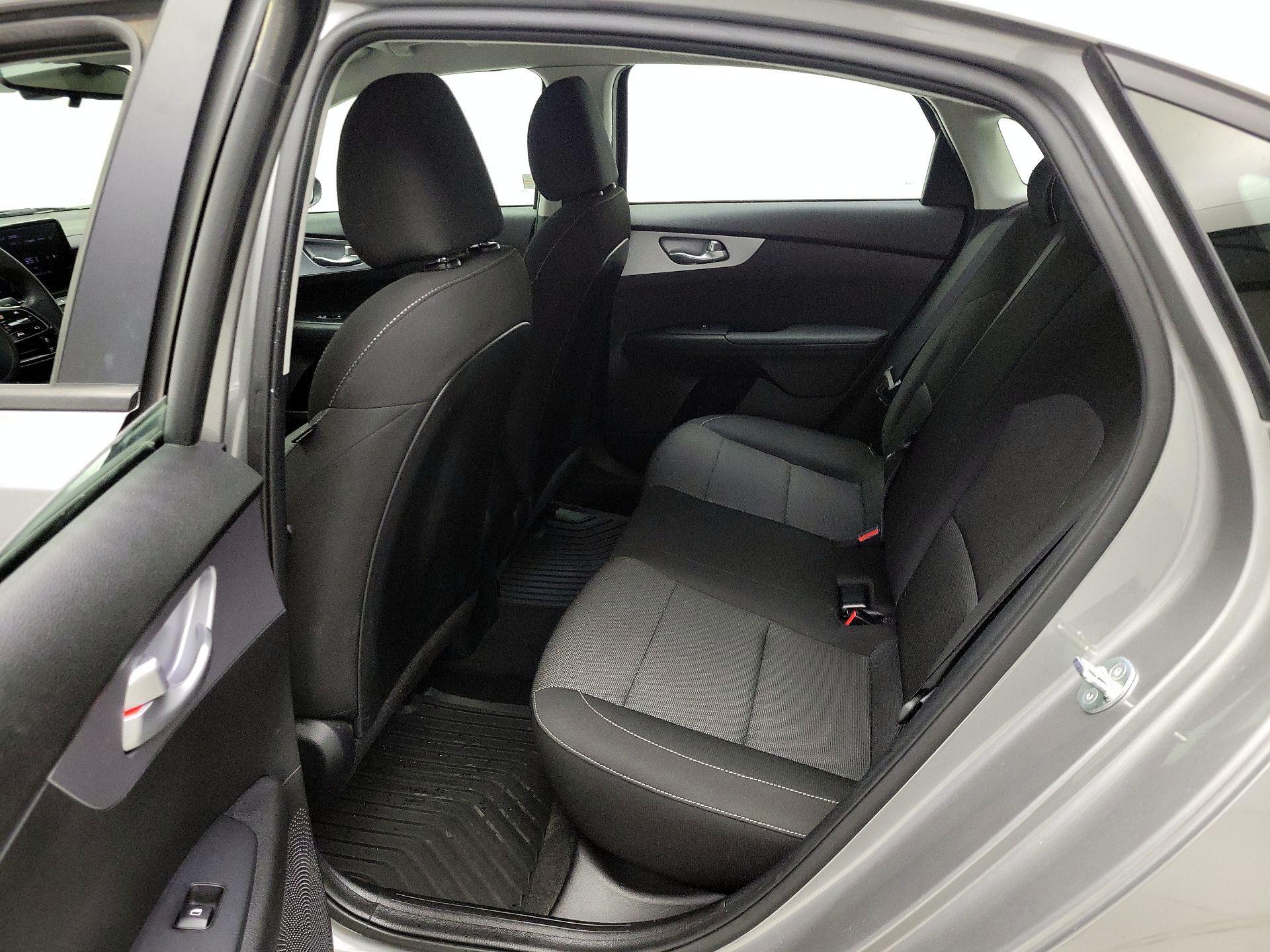 Thumbnail: 2023 Kia Forte - 18