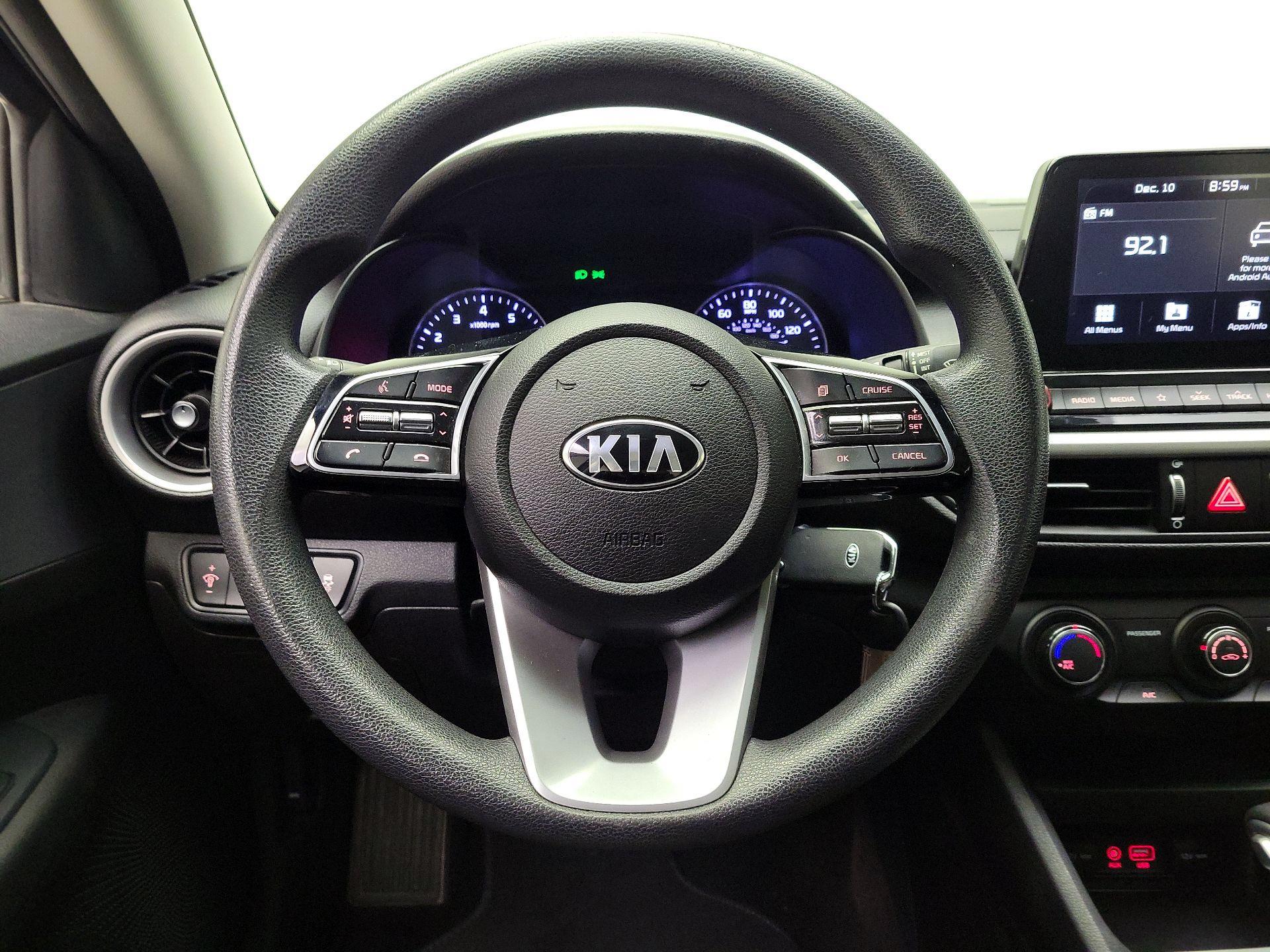 Thumbnail: 2020 Kia Forte - 10