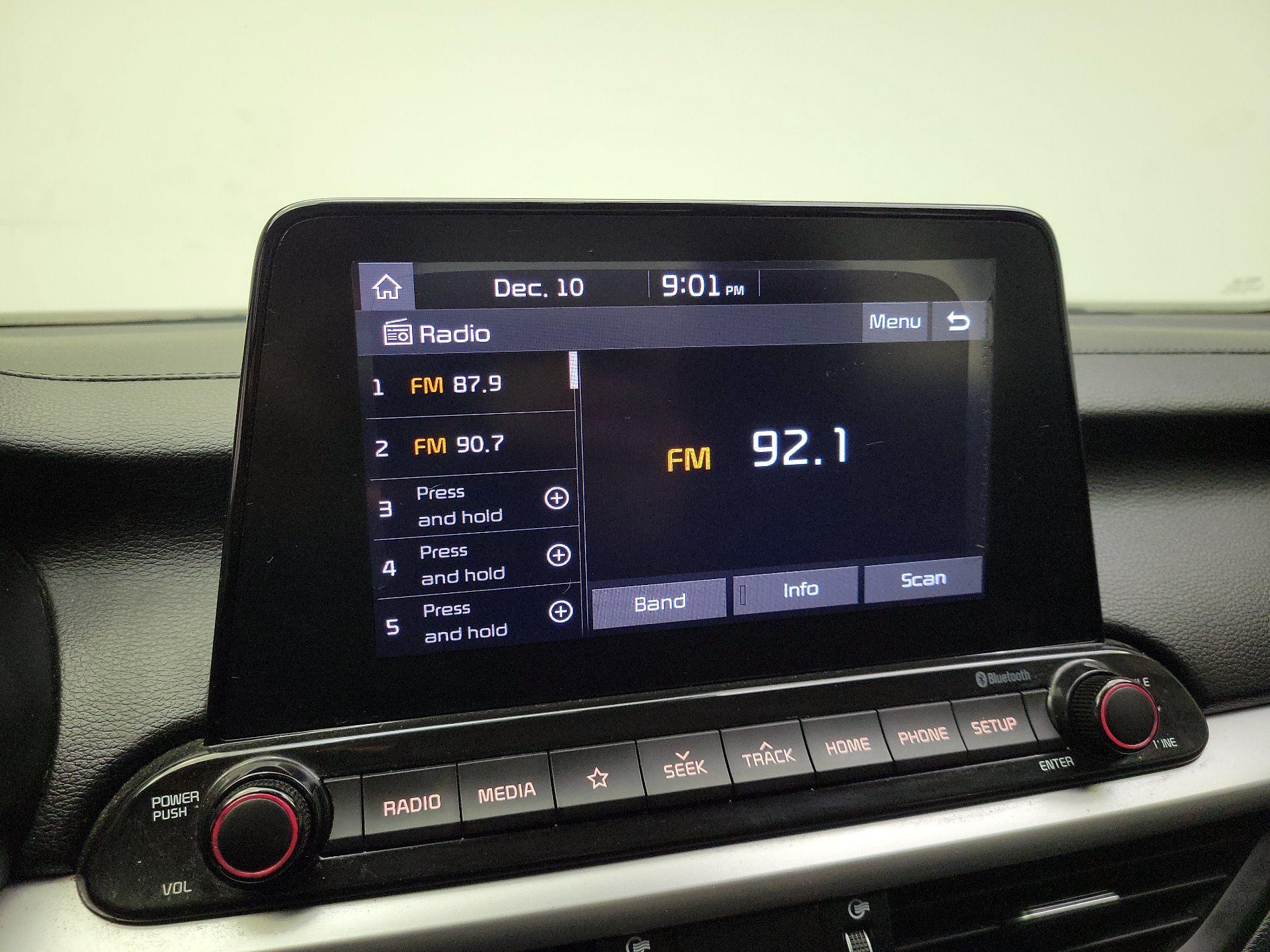 Thumbnail: 2020 Kia Forte - 15