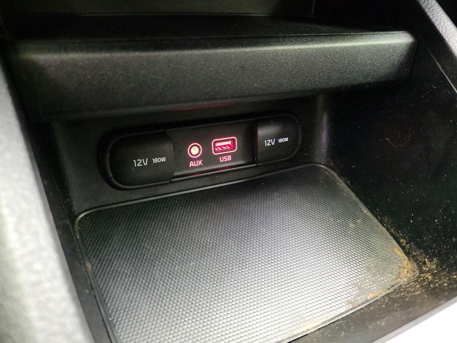 Thumbnail: 2020 Kia Forte - 18