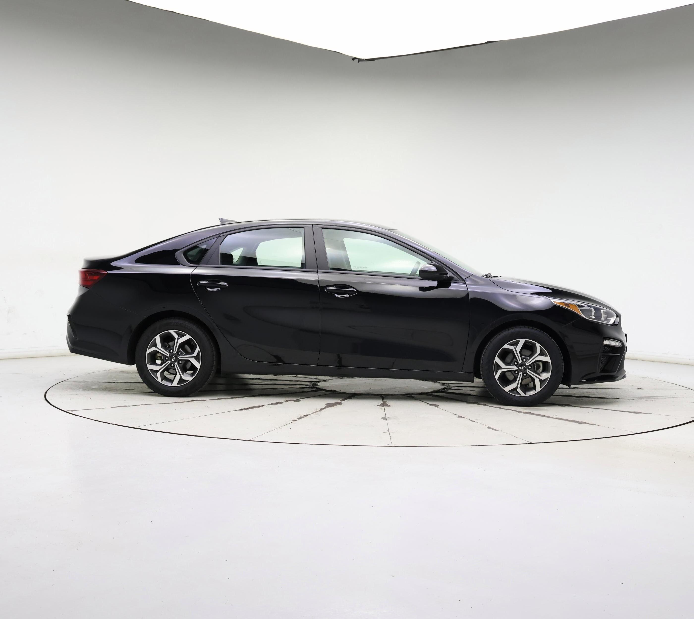 Thumbnail: 2020 Kia Forte - 7