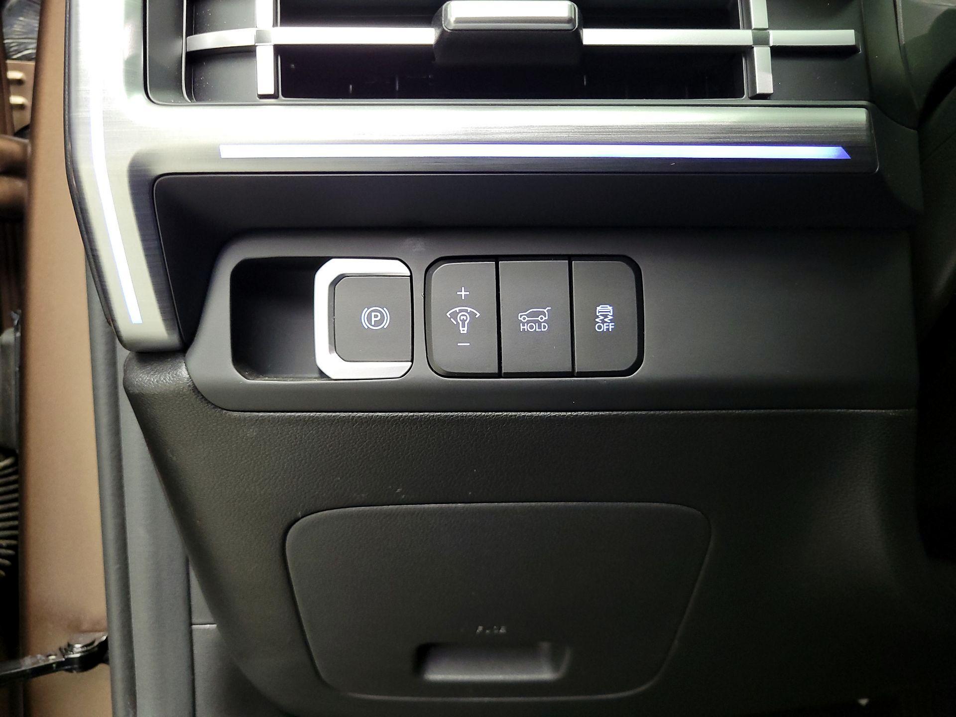 Thumbnail: 2024 Hyundai Santa Fe - 13