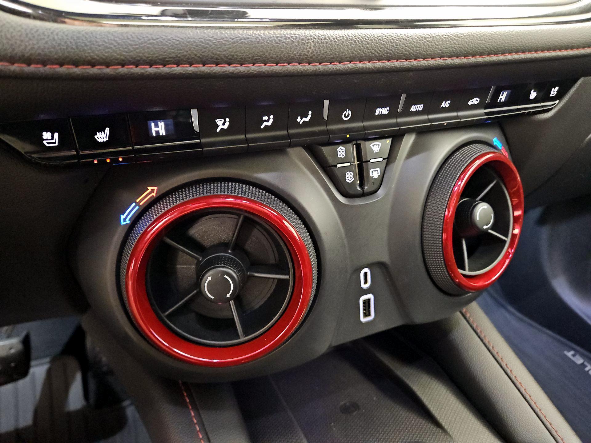 Thumbnail: 2021 Chevrolet Blazer - 17