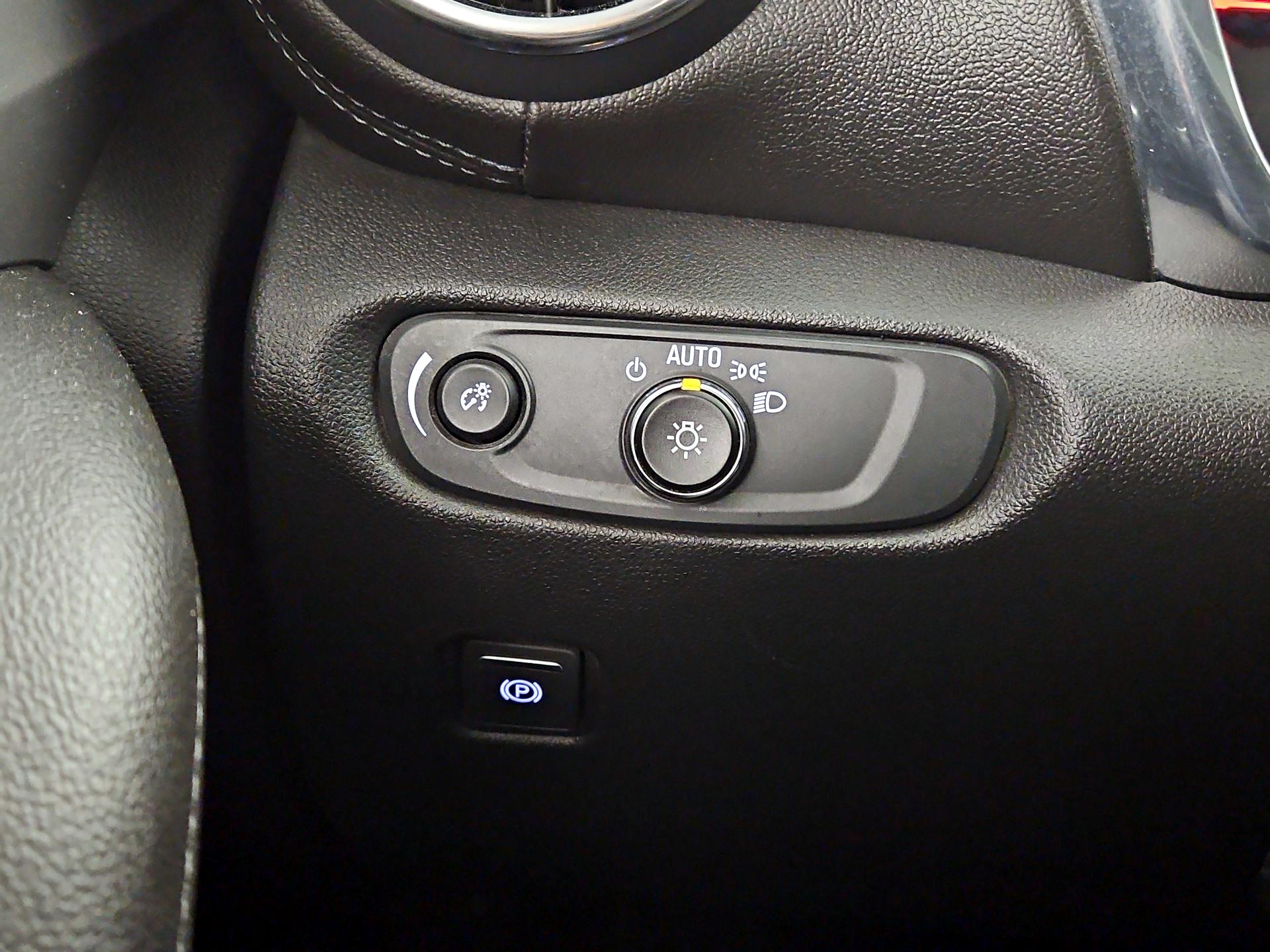 Thumbnail: 2021 Chevrolet Blazer - 13