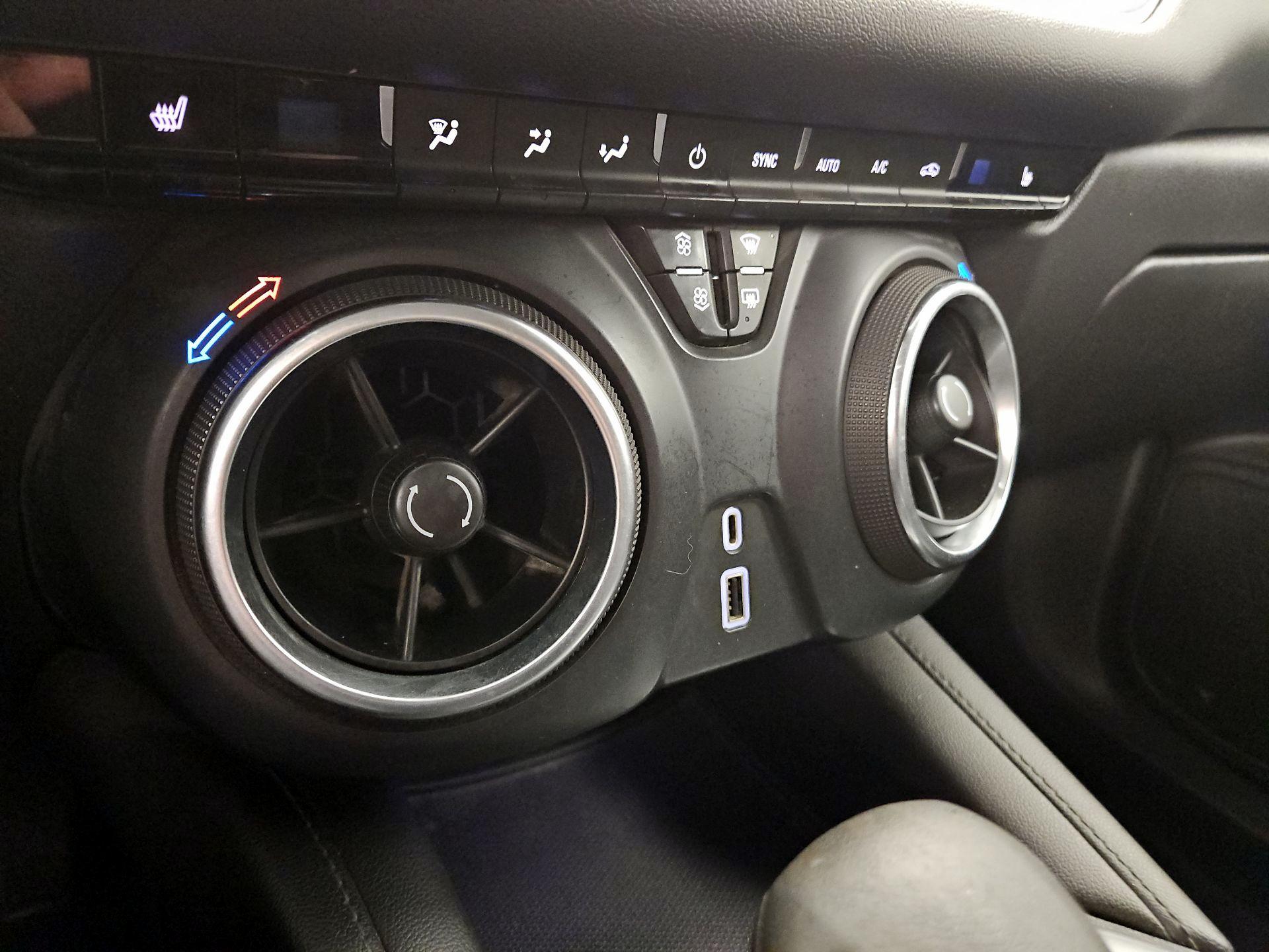 Thumbnail: 2021 Chevrolet Blazer - 16