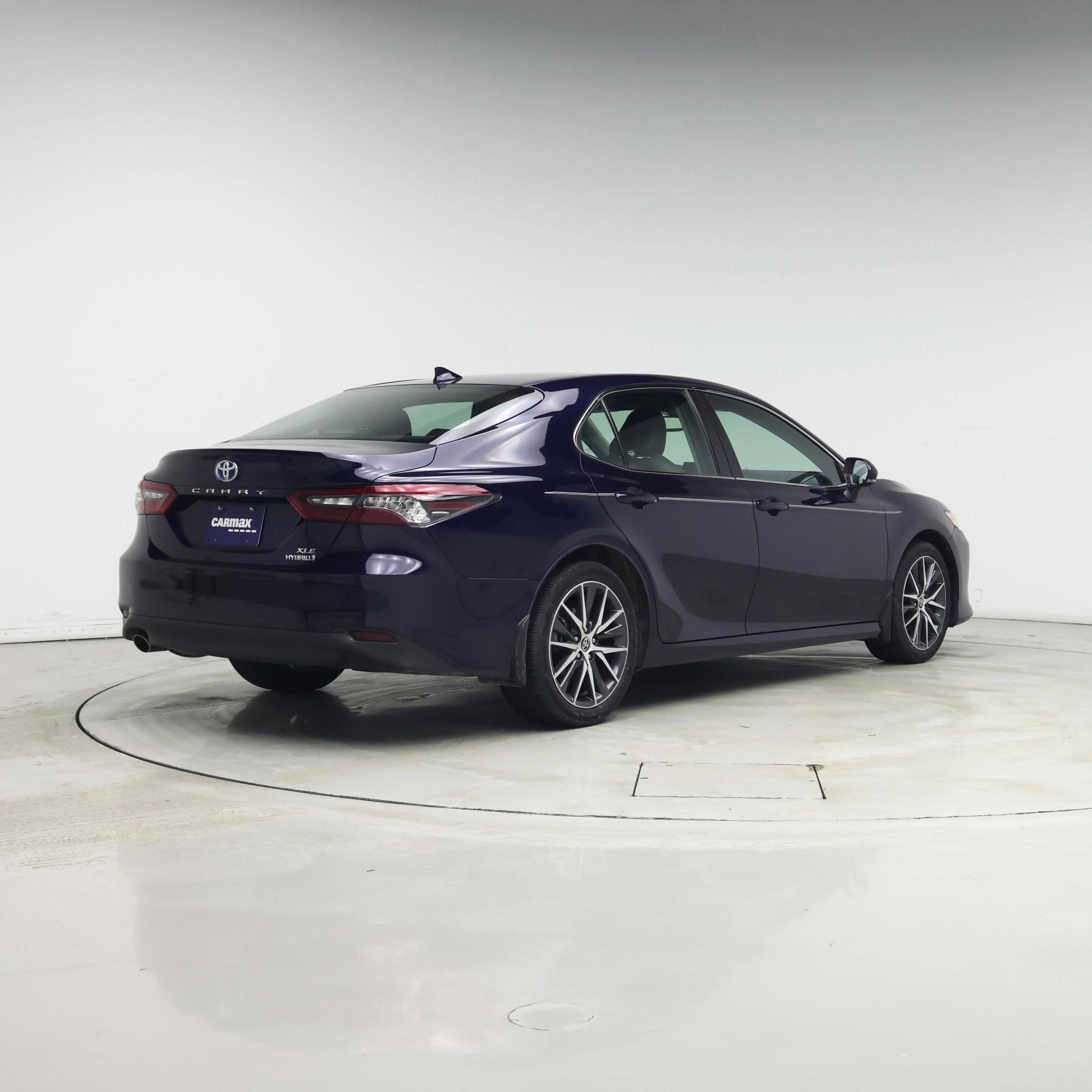 Thumbnail: 2022 Toyota Camry - 8