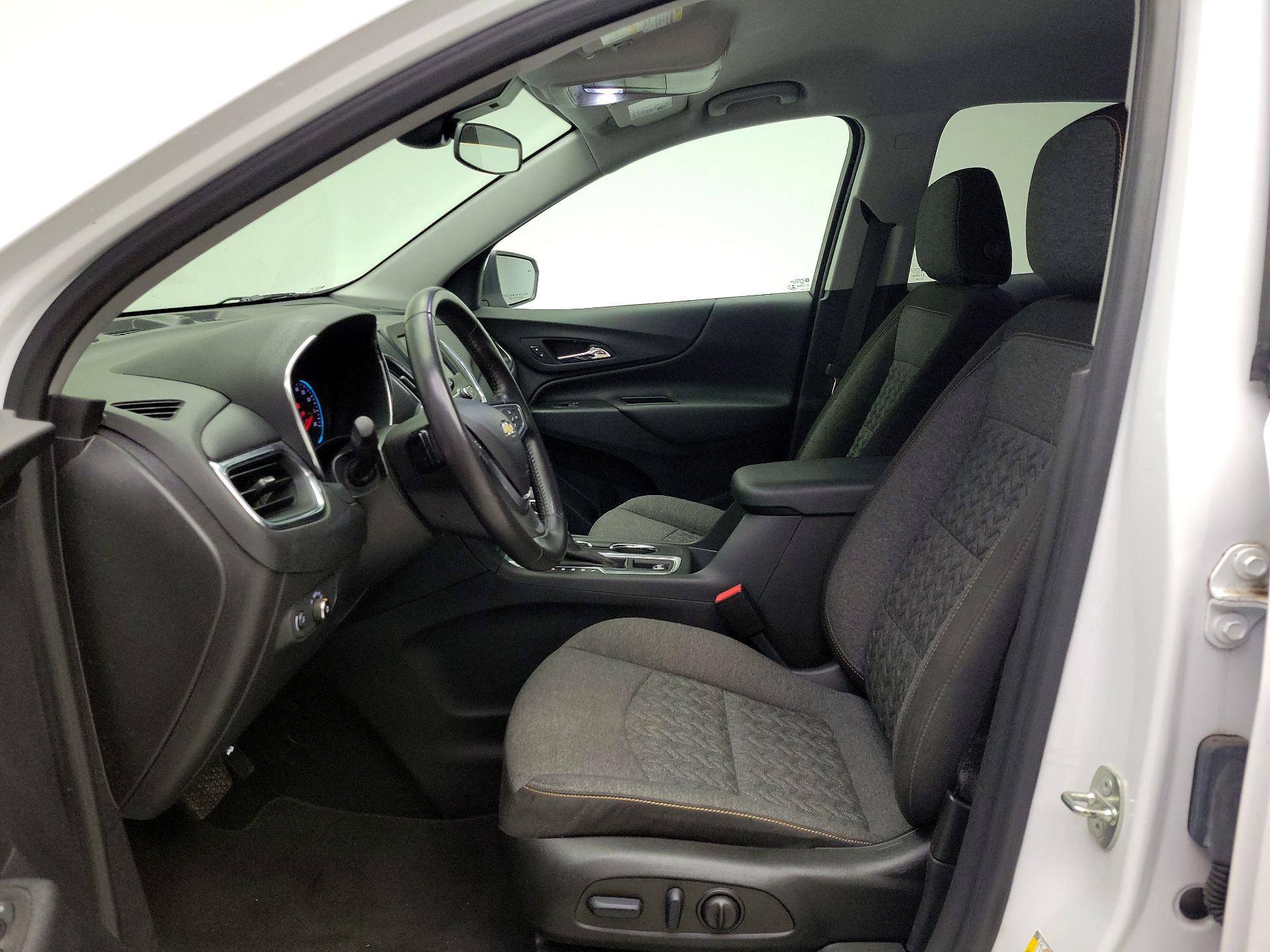 Thumbnail: 2022 Chevrolet Equinox - 11