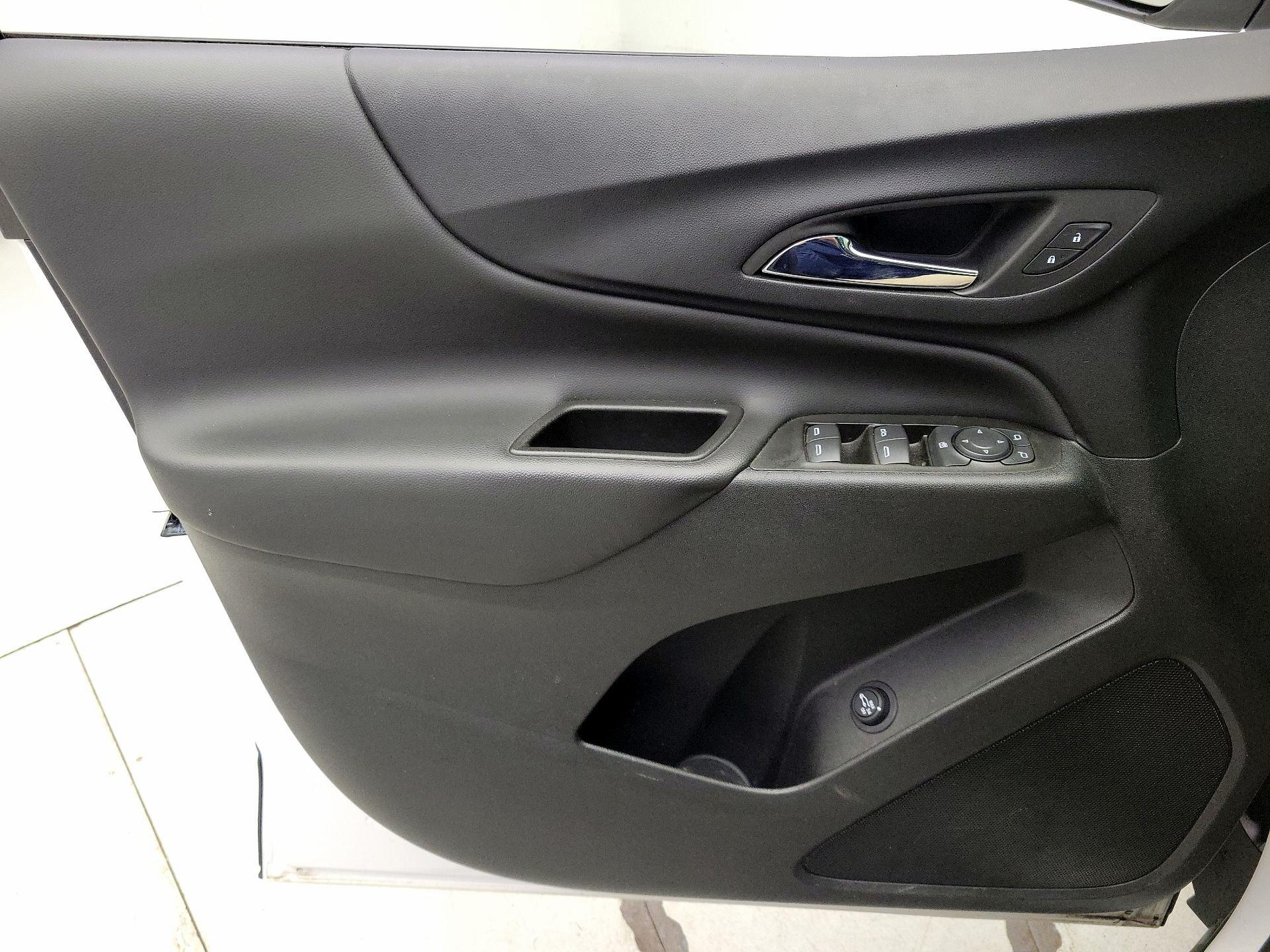 Thumbnail: 2022 Chevrolet Equinox - 12