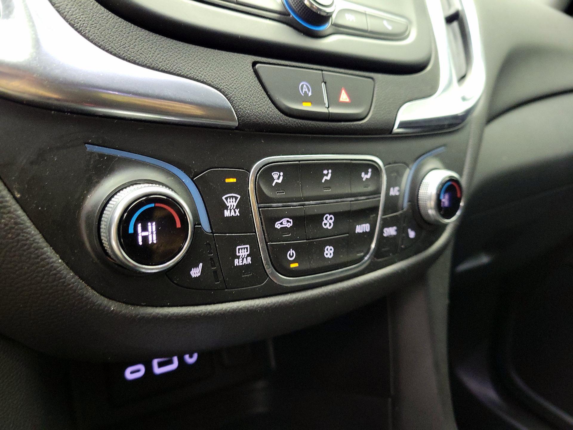 Thumbnail: 2022 Chevrolet Equinox - 16