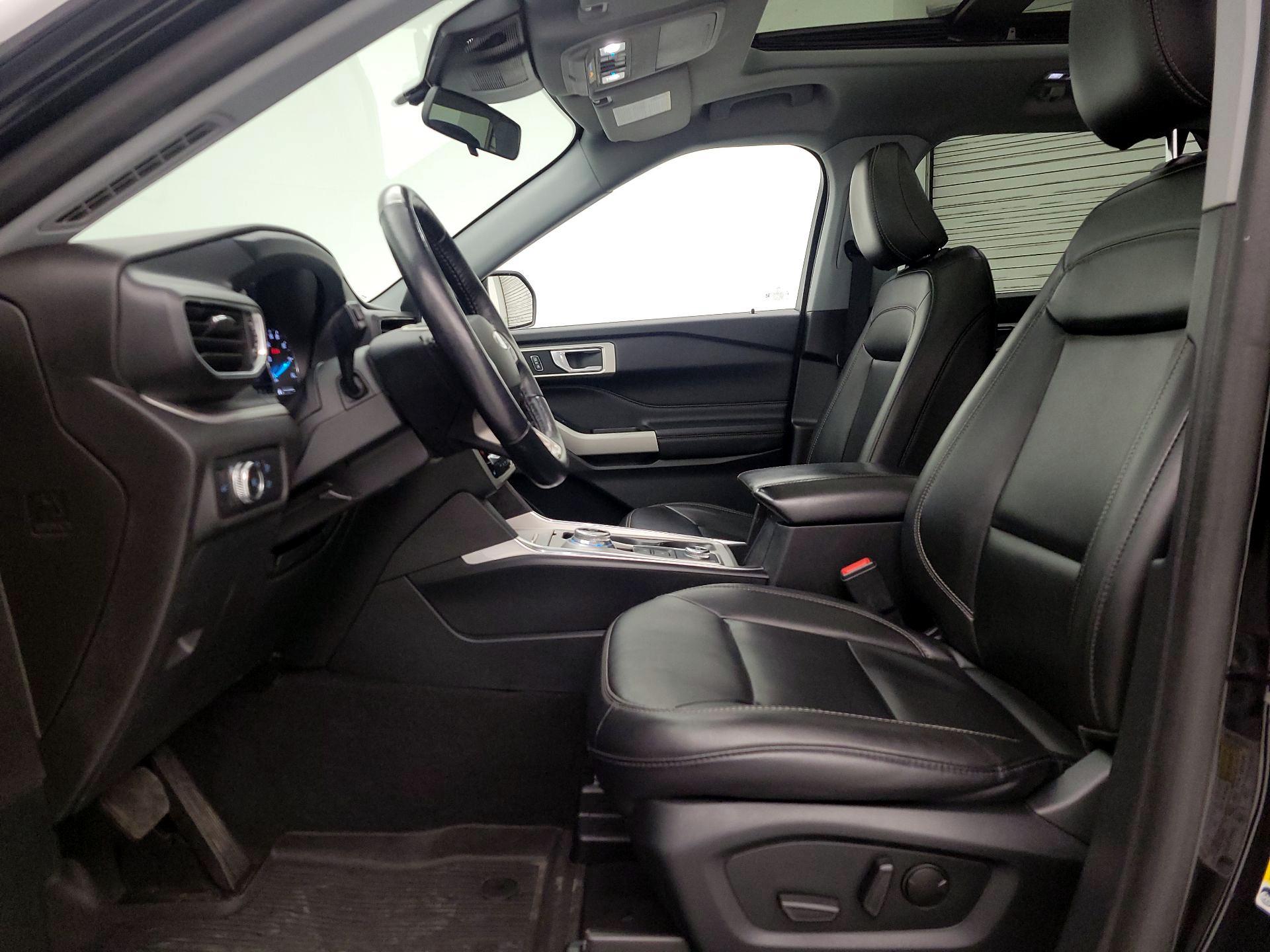 Thumbnail: 2022 Ford Explorer - 11