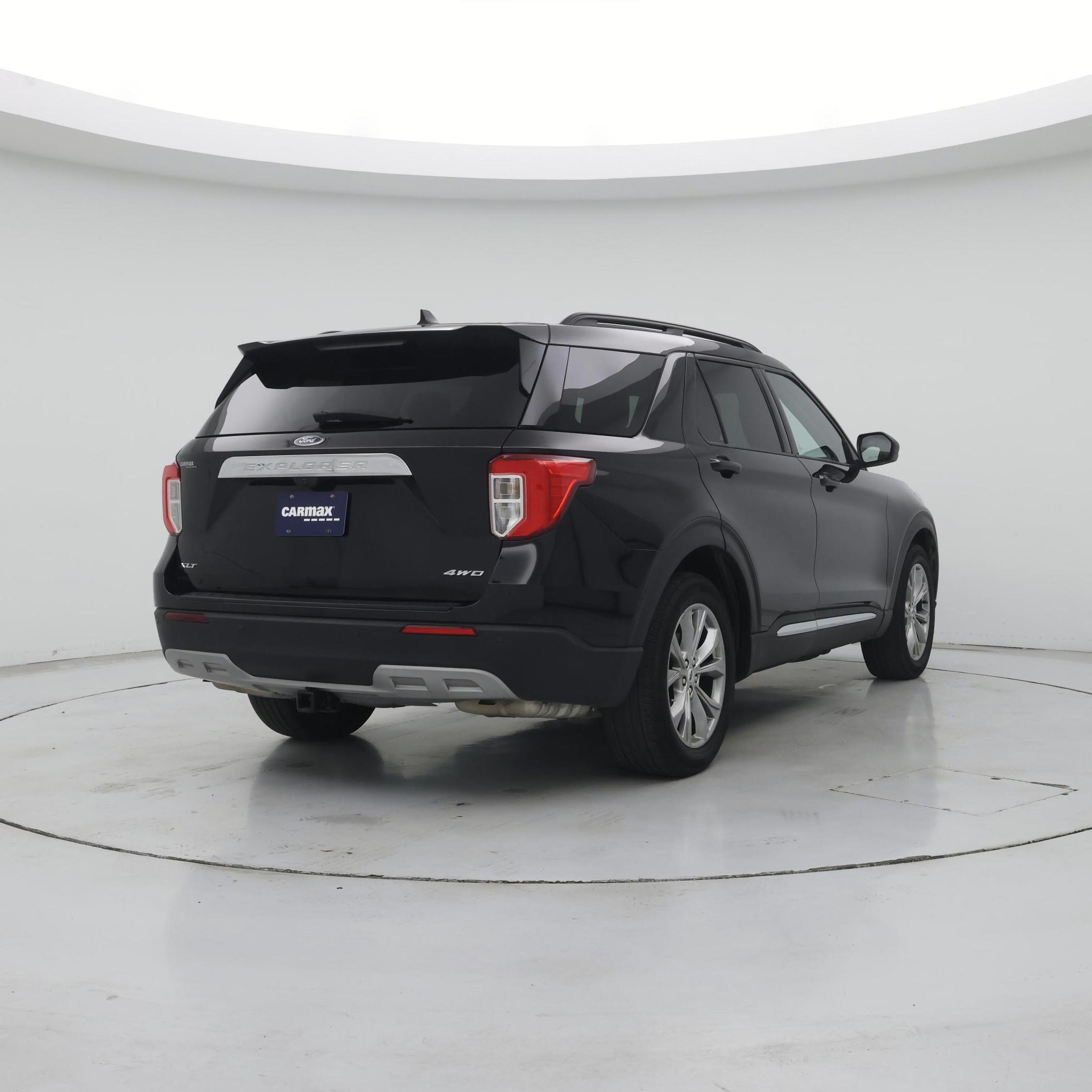 Thumbnail: 2022 Ford Explorer - 8