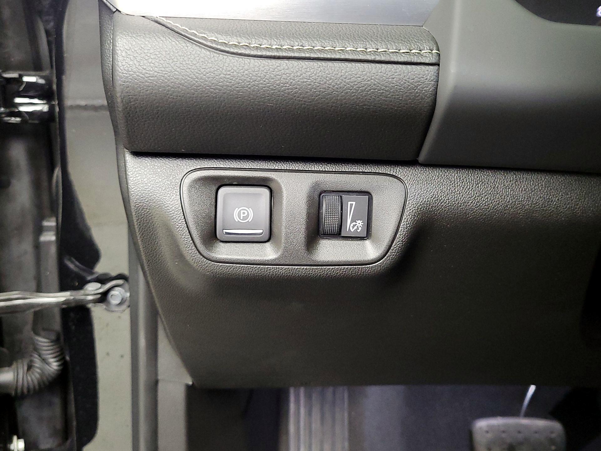 Thumbnail: 2023 GMC Acadia - 13