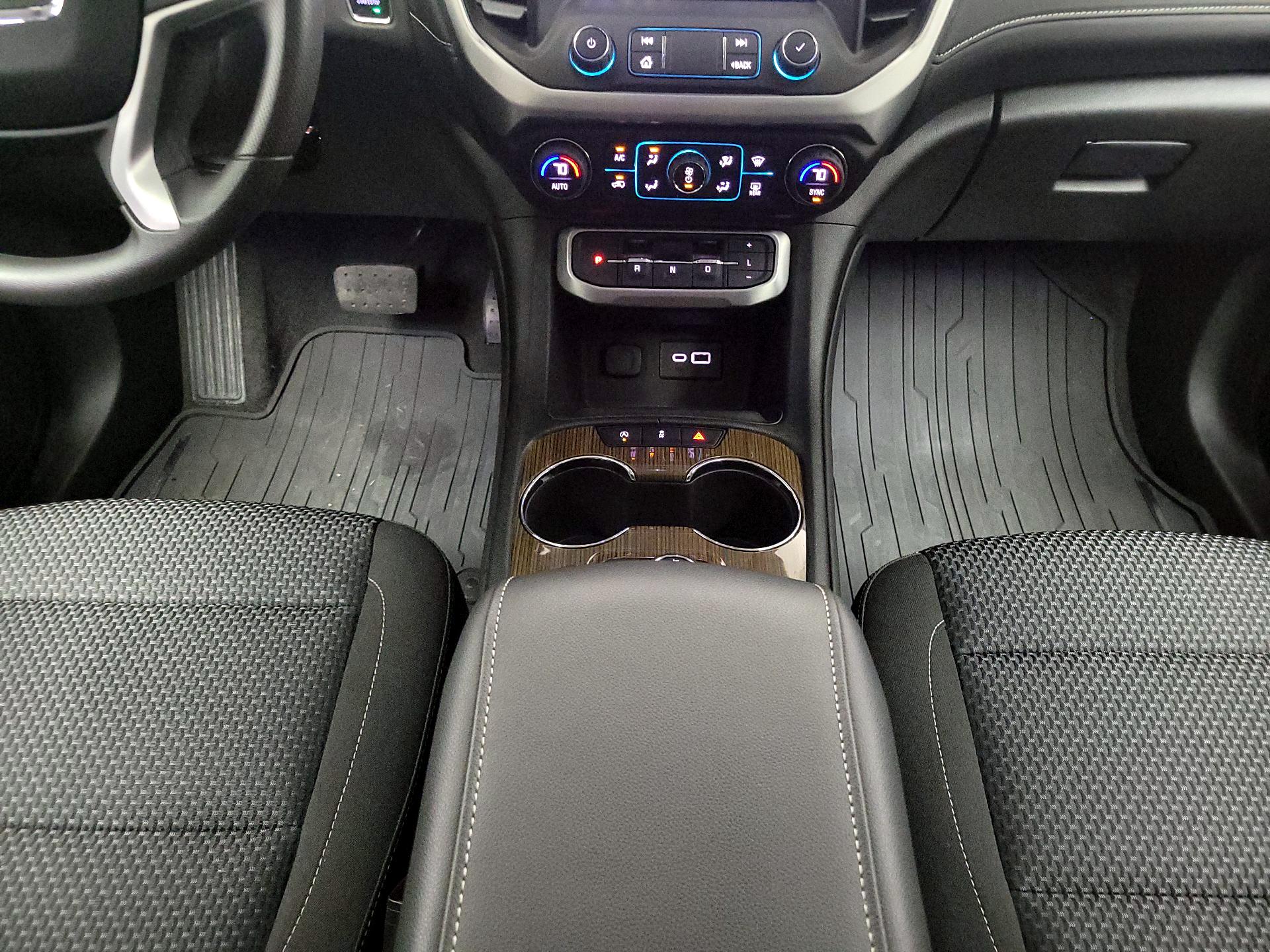 Thumbnail: 2023 GMC Acadia - 17