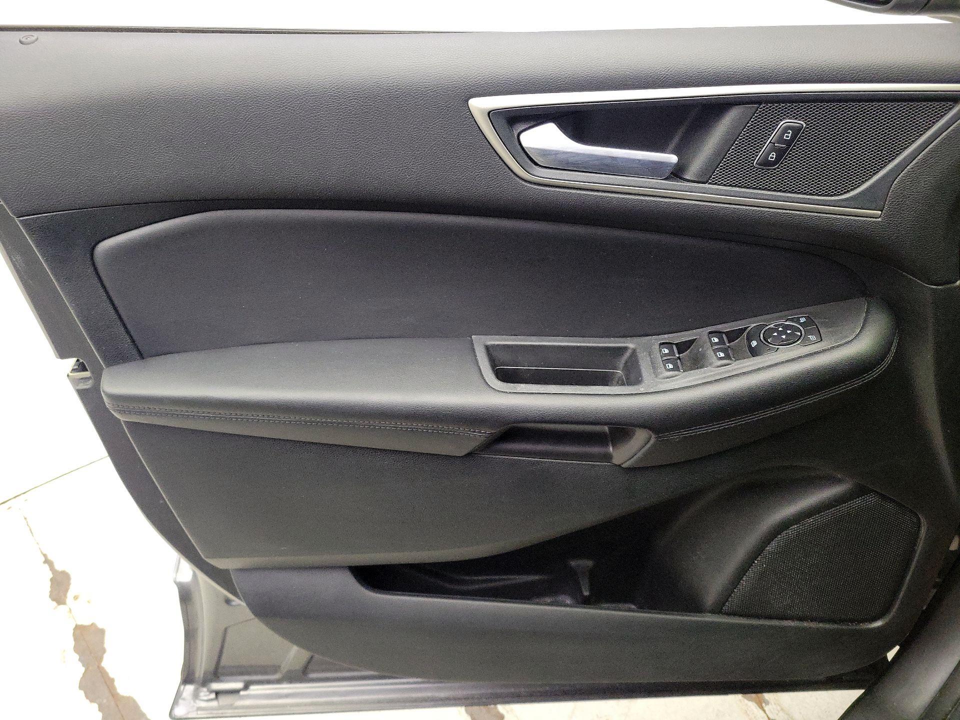 Thumbnail: 2023 Ford Edge - 12