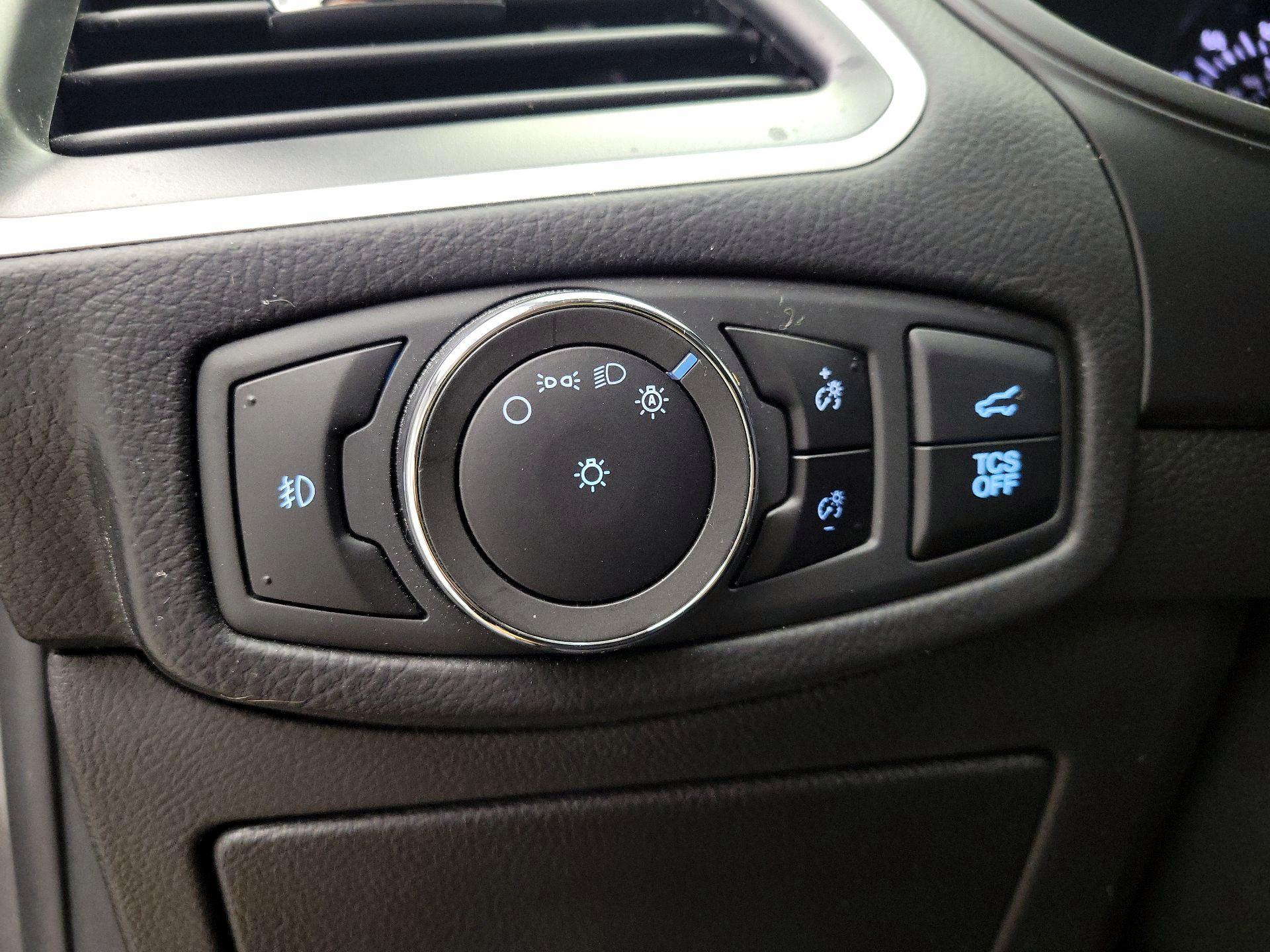 Thumbnail: 2023 Ford Edge - 13