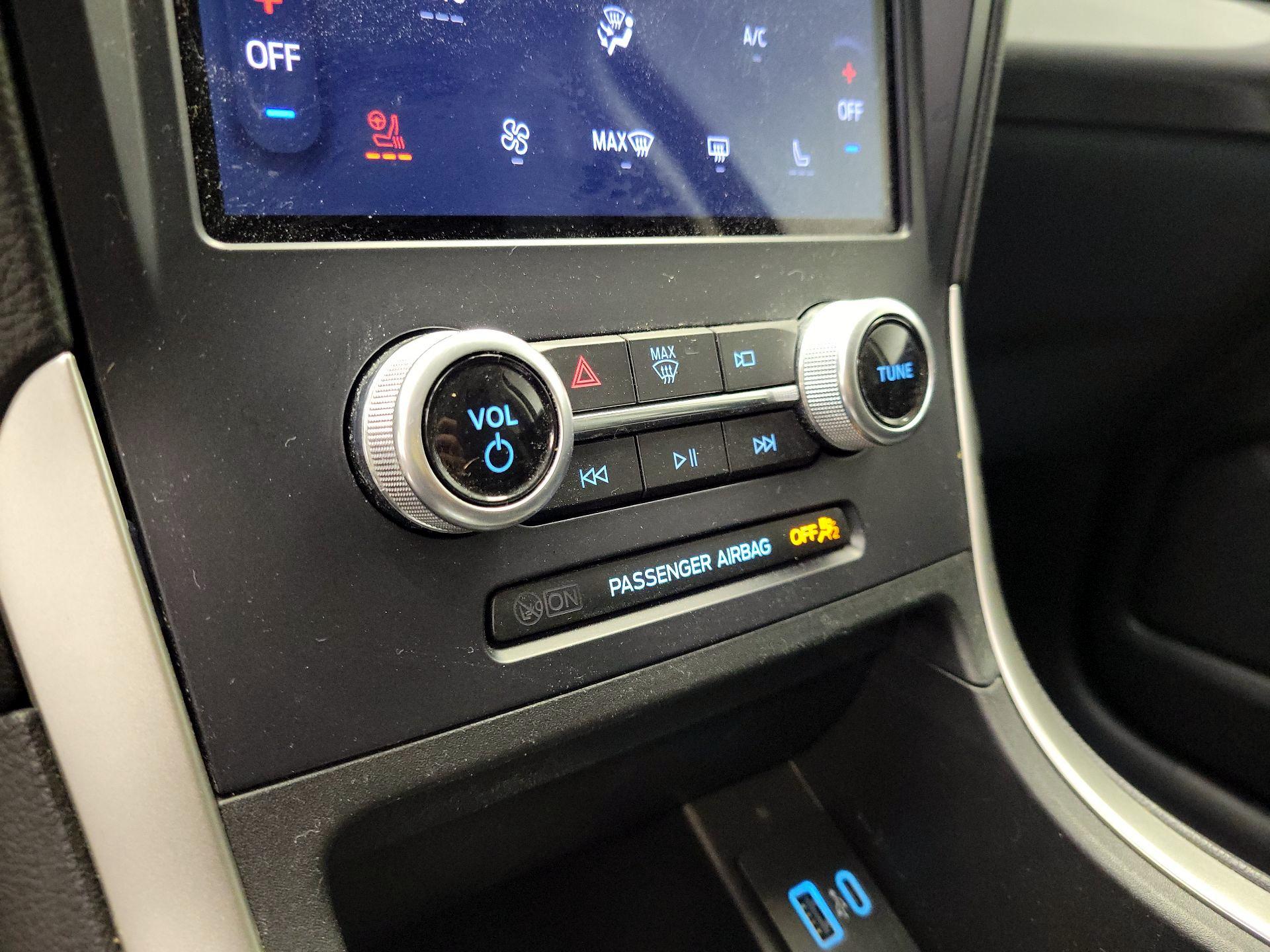 Thumbnail: 2023 Ford Edge - 16