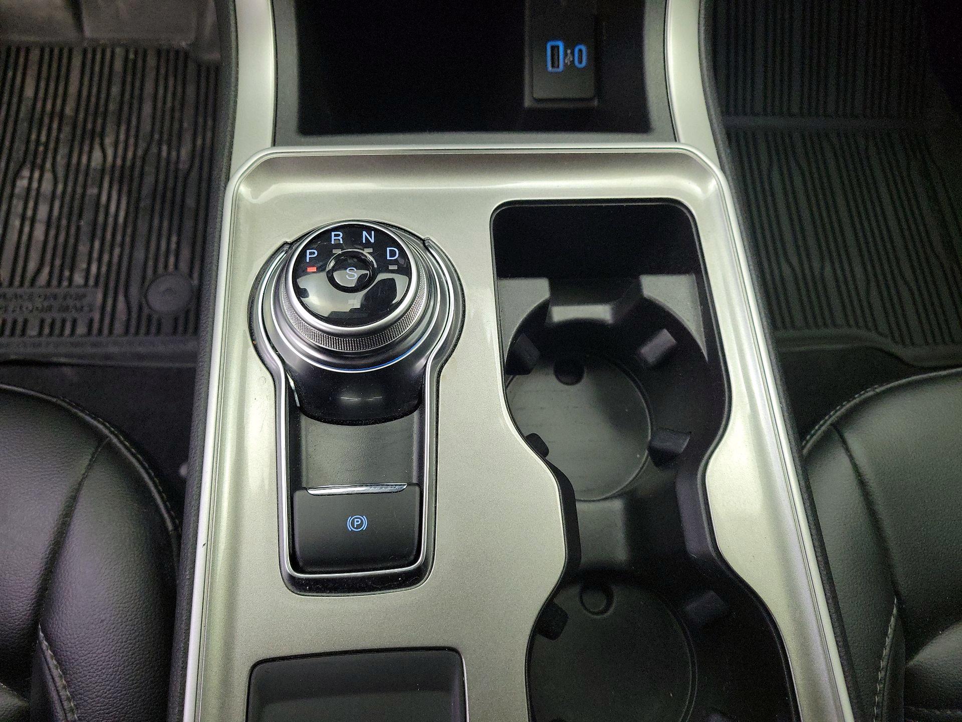 Thumbnail: 2023 Ford Edge - 17