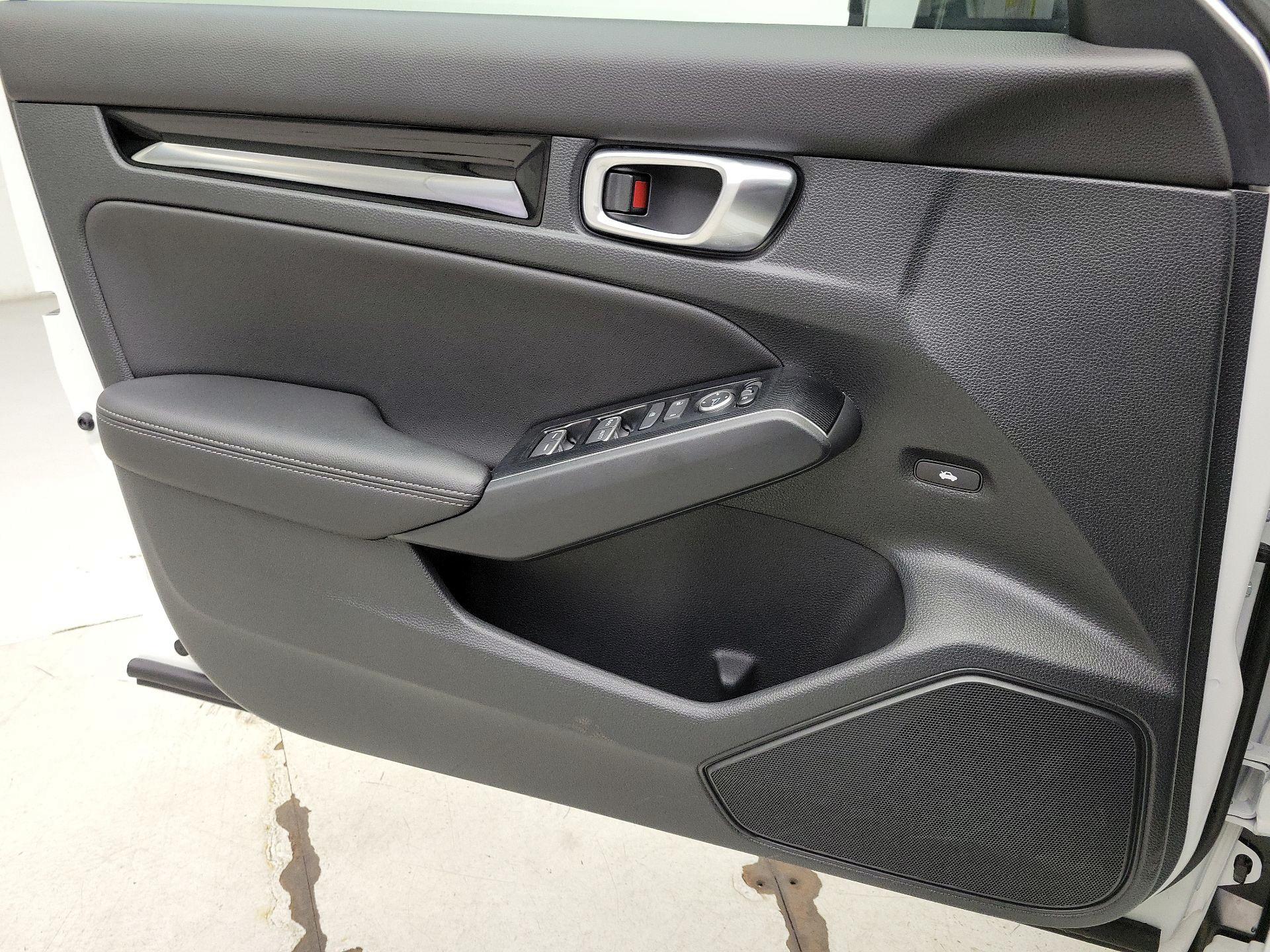 Thumbnail: 2023 Honda Civic - 12