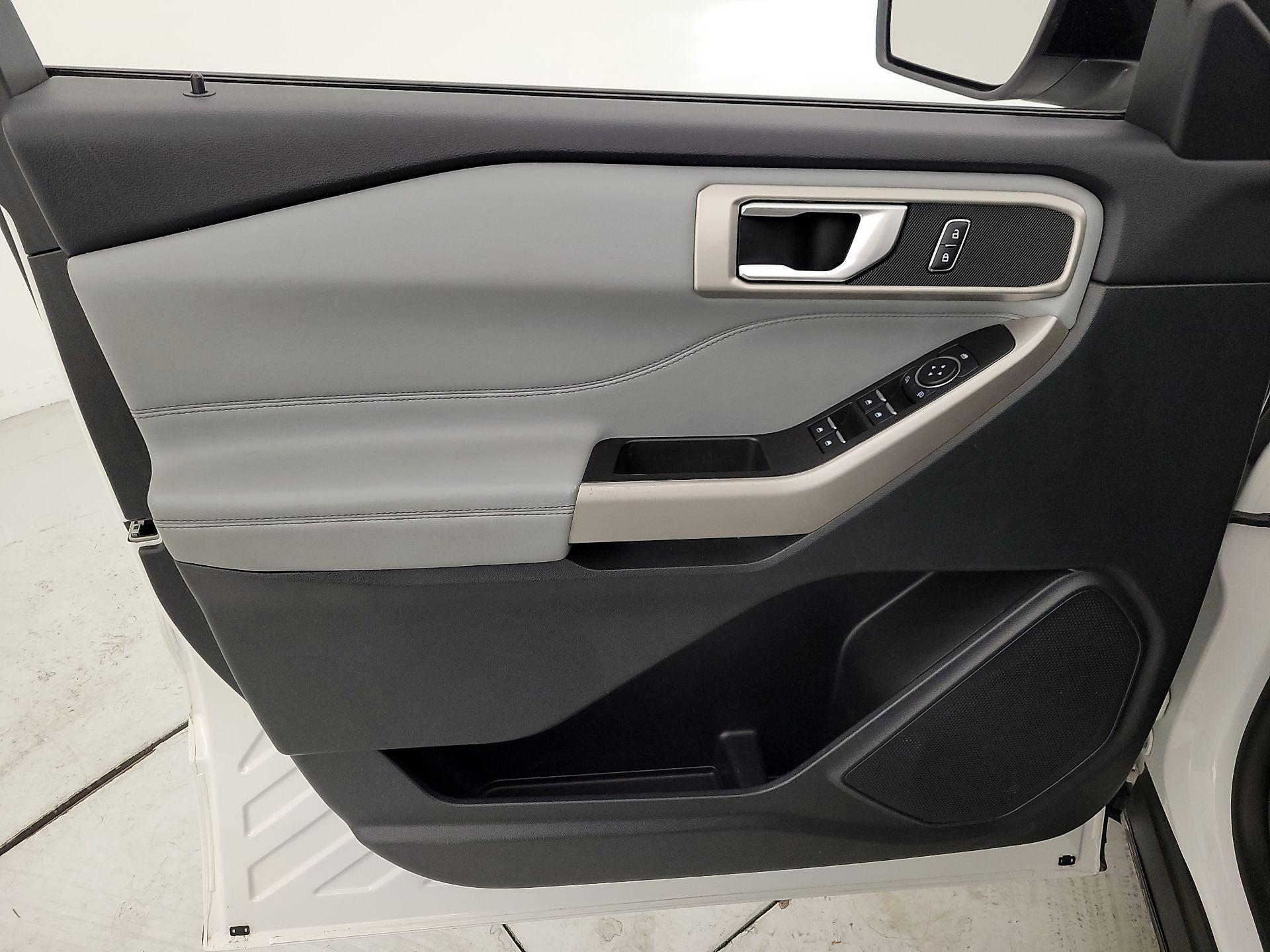 Thumbnail: 2023 Ford Explorer - 12