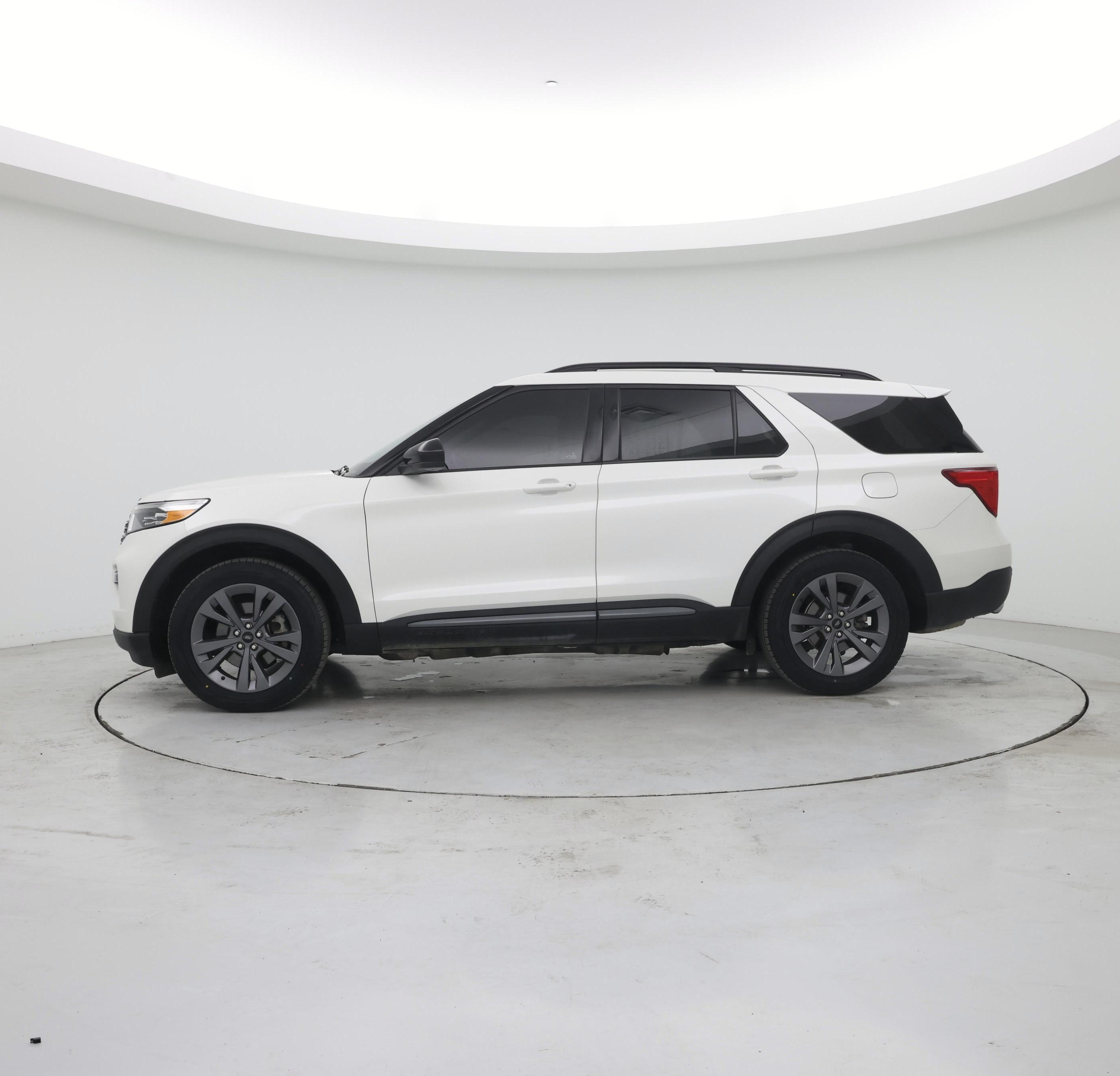 Thumbnail: 2023 Ford Explorer - 3