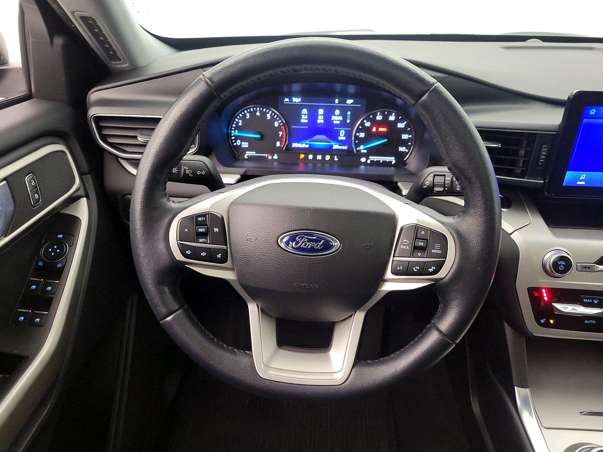 Thumbnail: 2022 Ford Explorer - 10