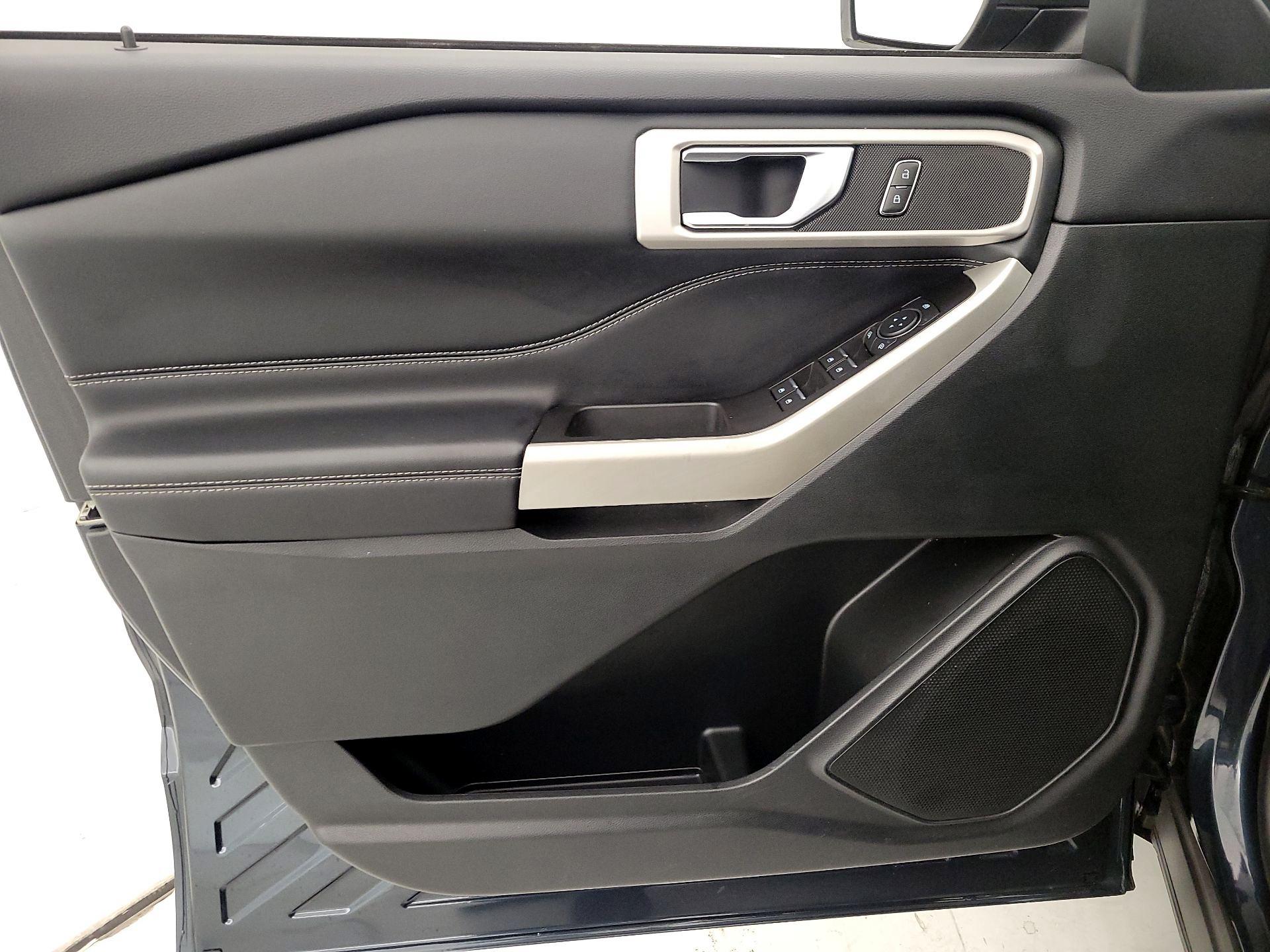 Thumbnail: 2022 Ford Explorer - 12