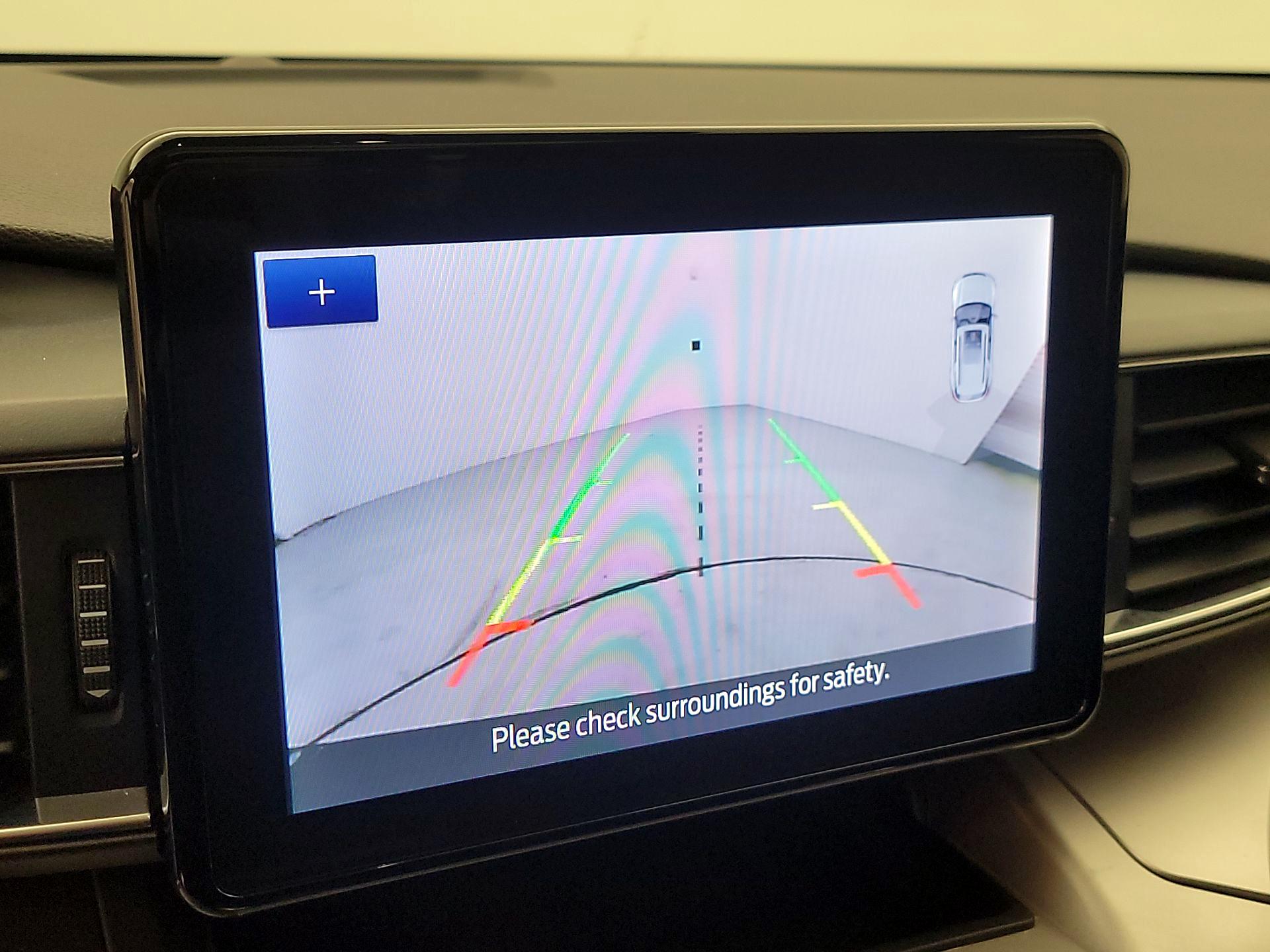 Thumbnail: 2022 Ford Explorer - 14