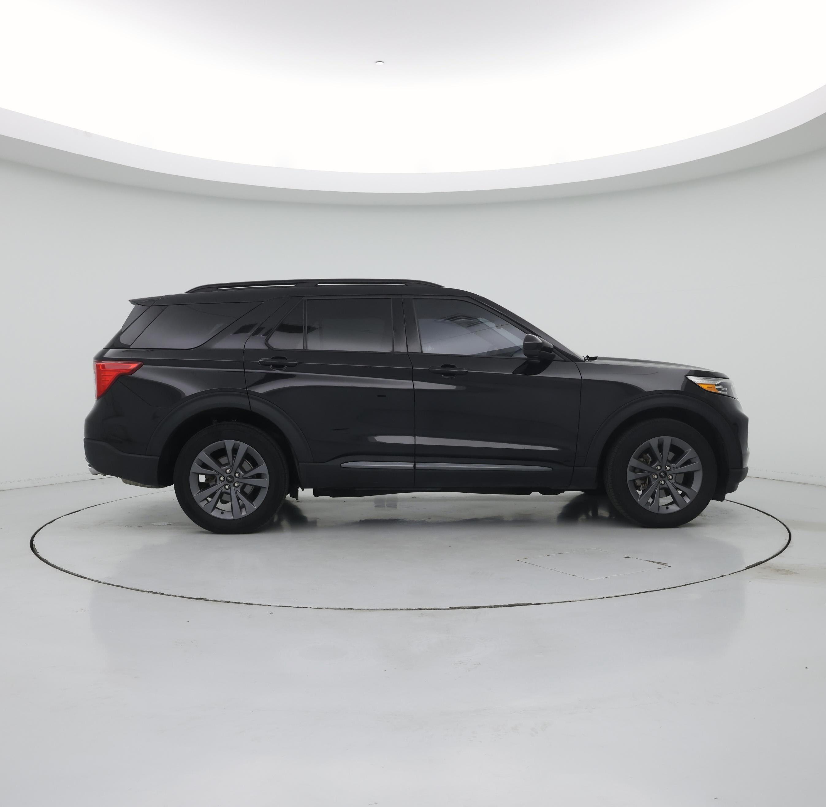 Thumbnail: 2023 Ford Explorer - 7