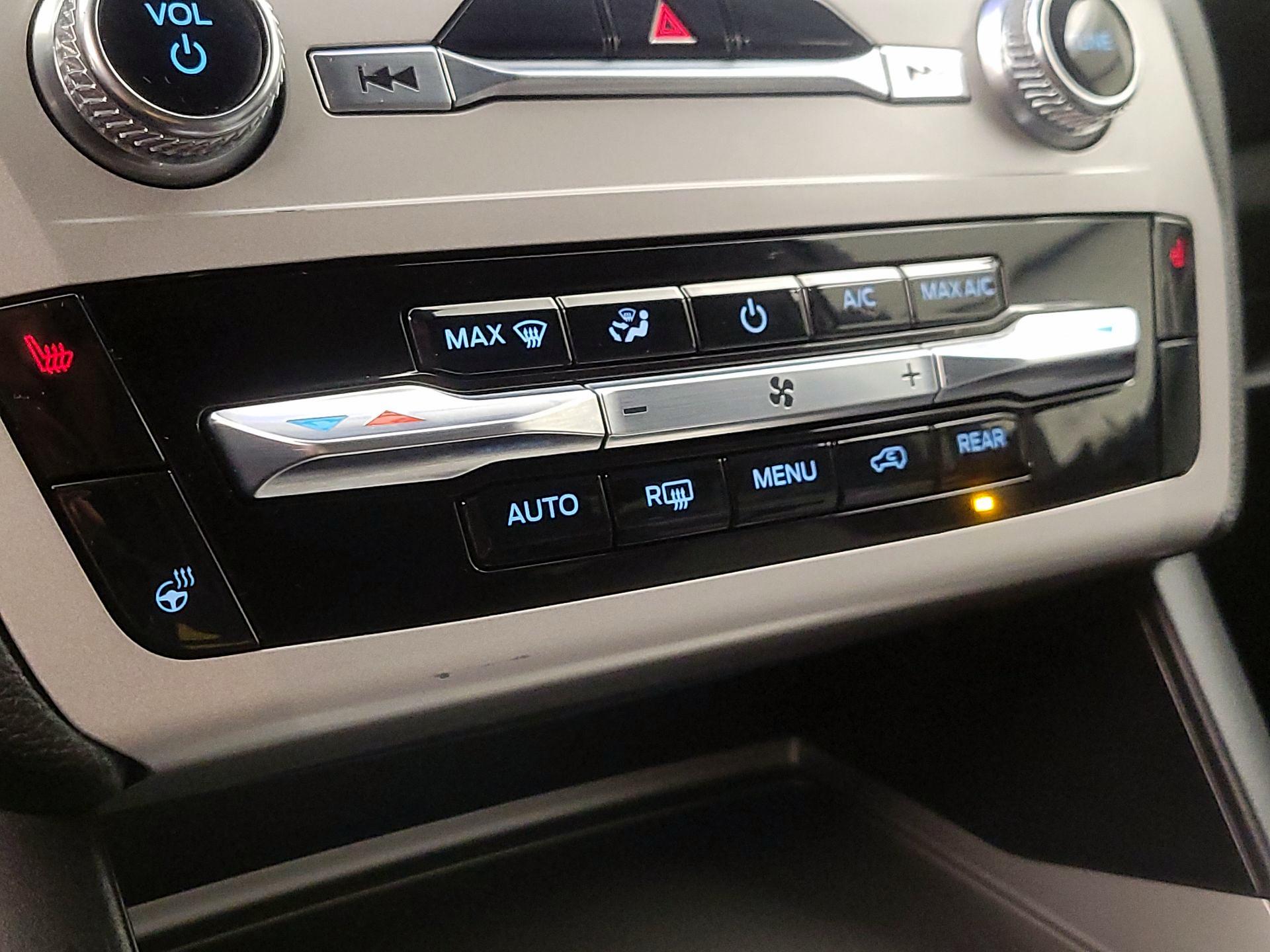 Thumbnail: 2023 Ford Explorer - 16