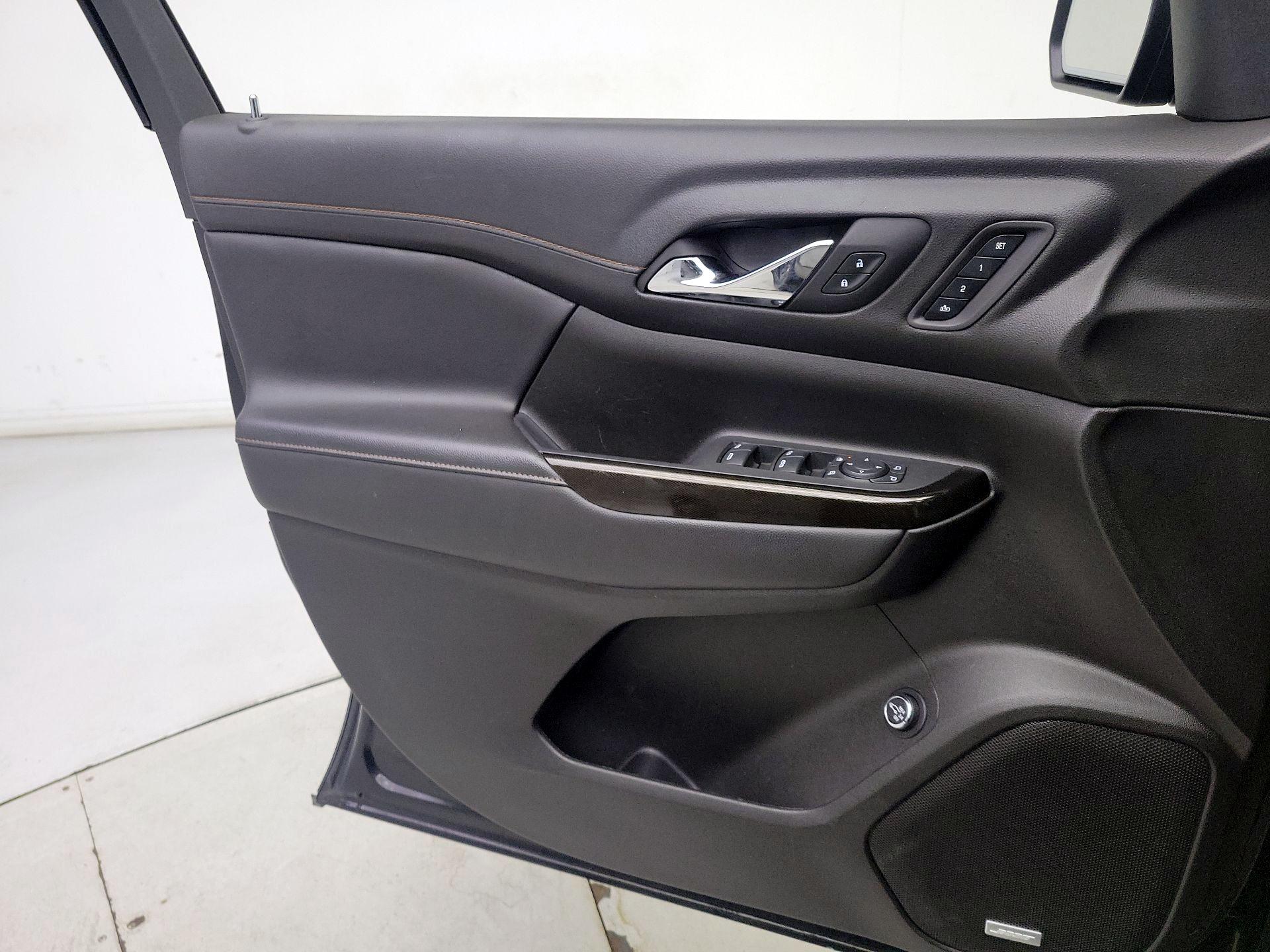 Thumbnail: 2023 GMC Acadia - 12