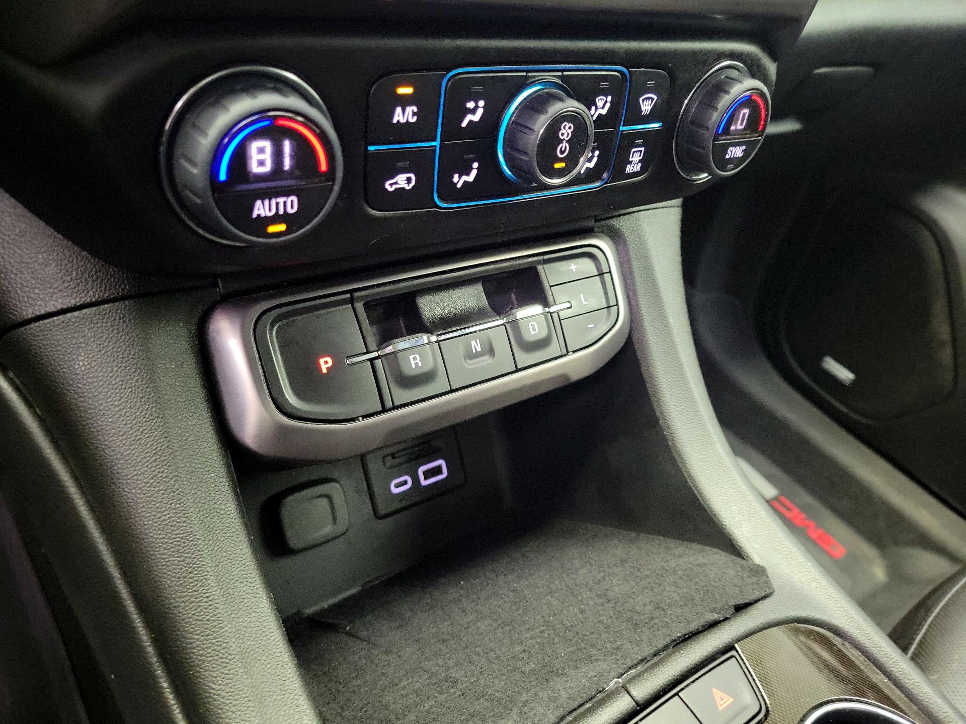 Thumbnail: 2023 GMC Acadia - 16