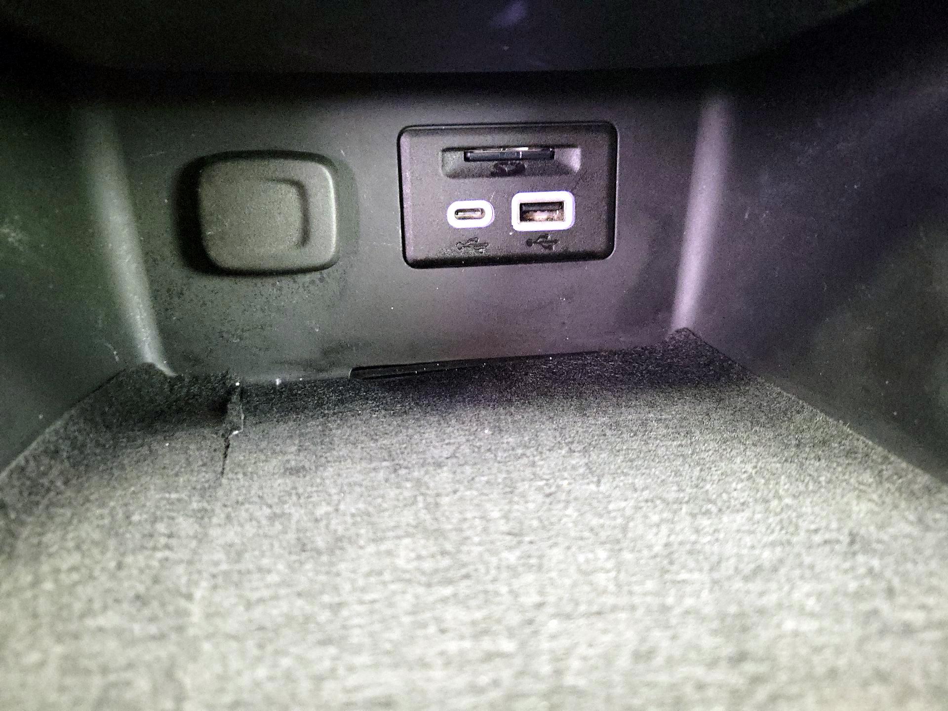 Thumbnail: 2023 GMC Acadia - 18