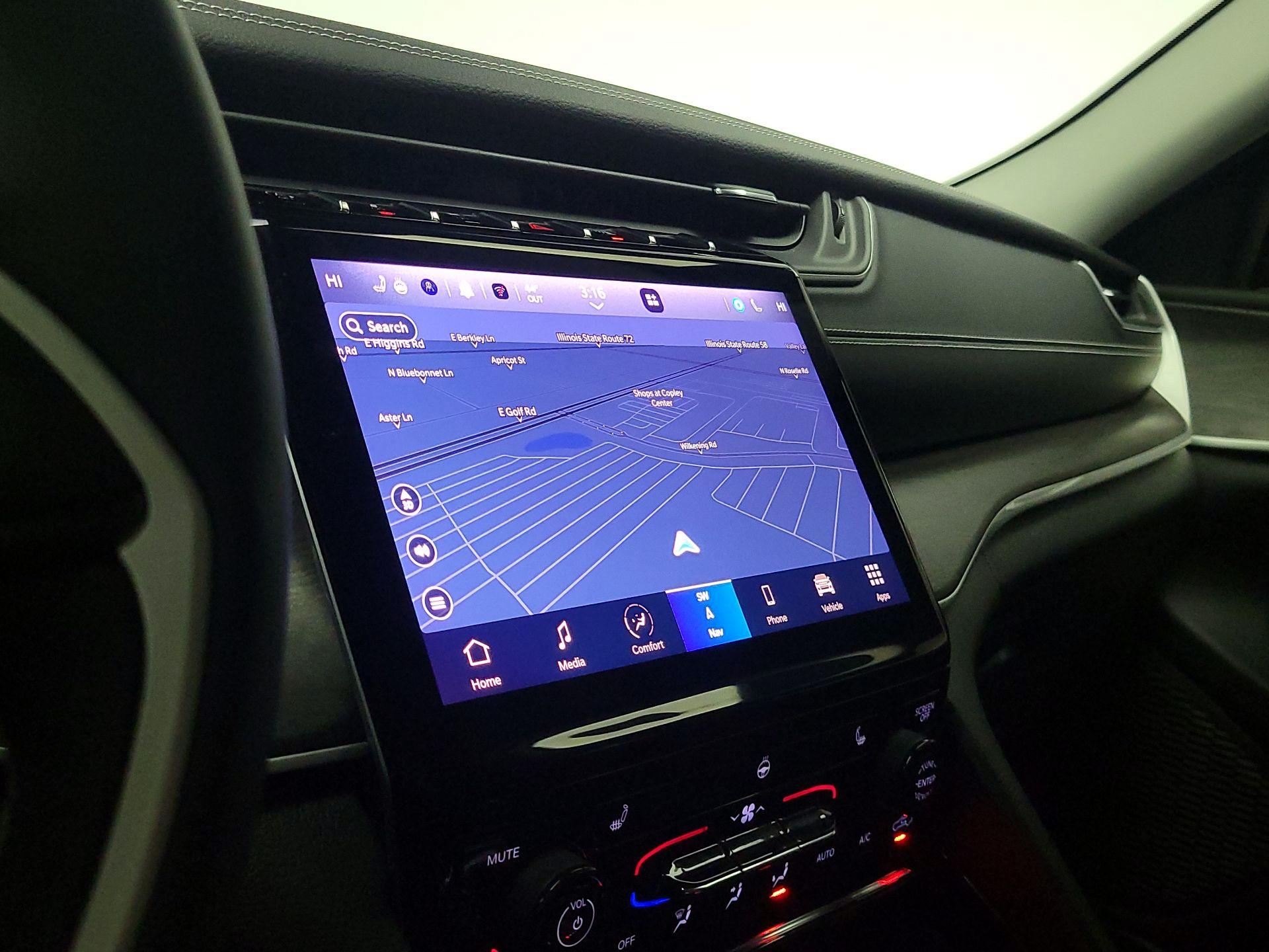 Thumbnail: 2023 Jeep Grand Cherokee - 14