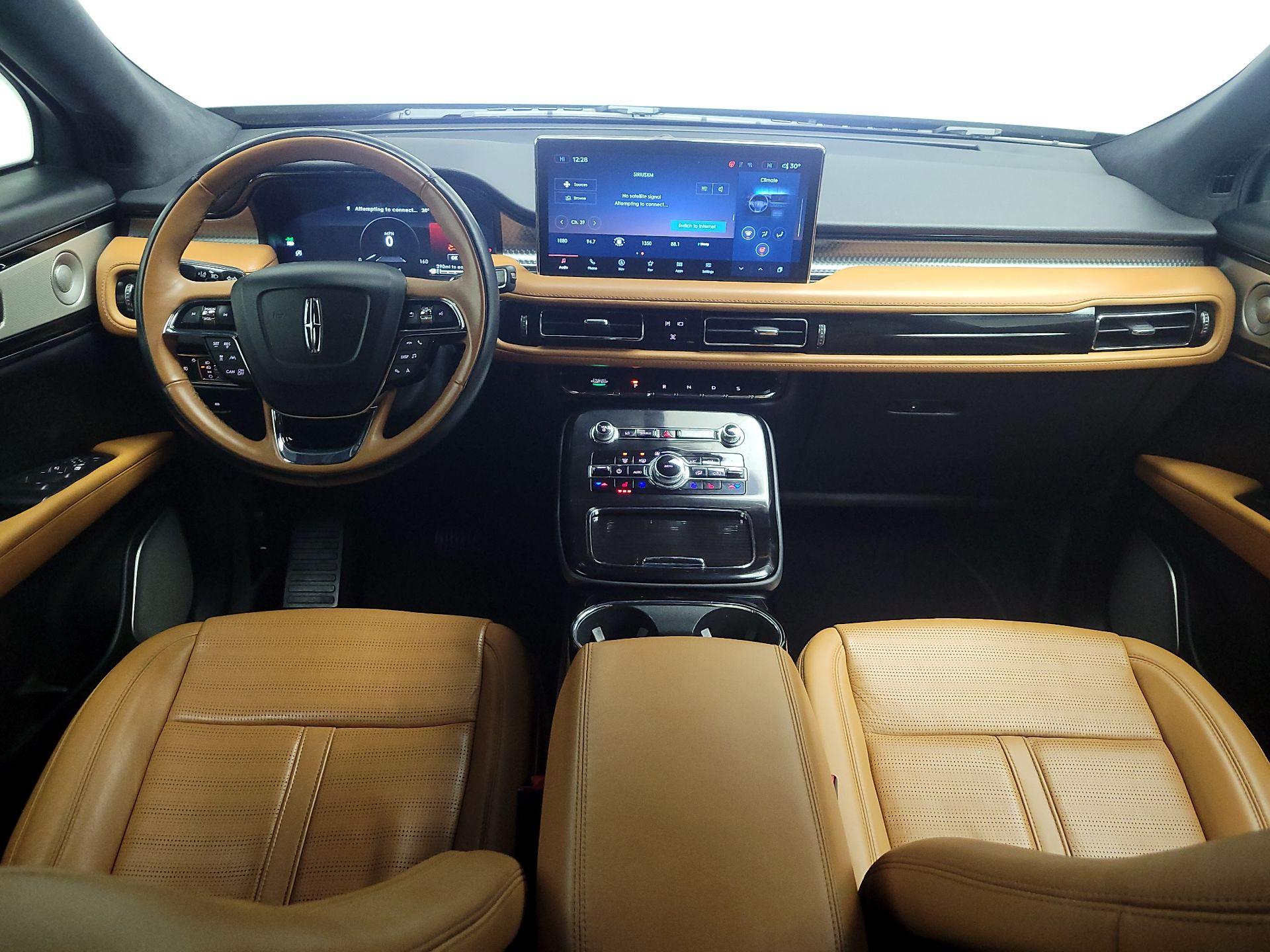 Thumbnail: 2022 Lincoln Nautilus - 9