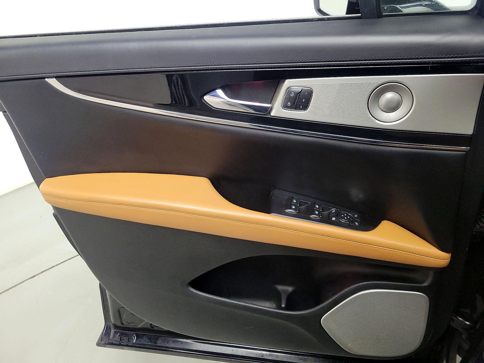 Thumbnail: 2022 Lincoln Nautilus - 12