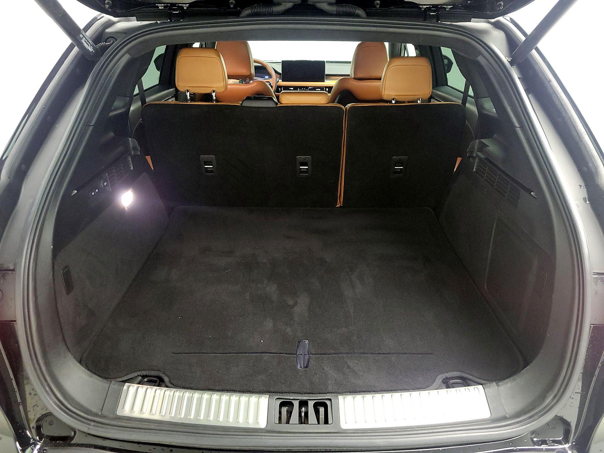 Thumbnail: 2022 Lincoln Nautilus - 18